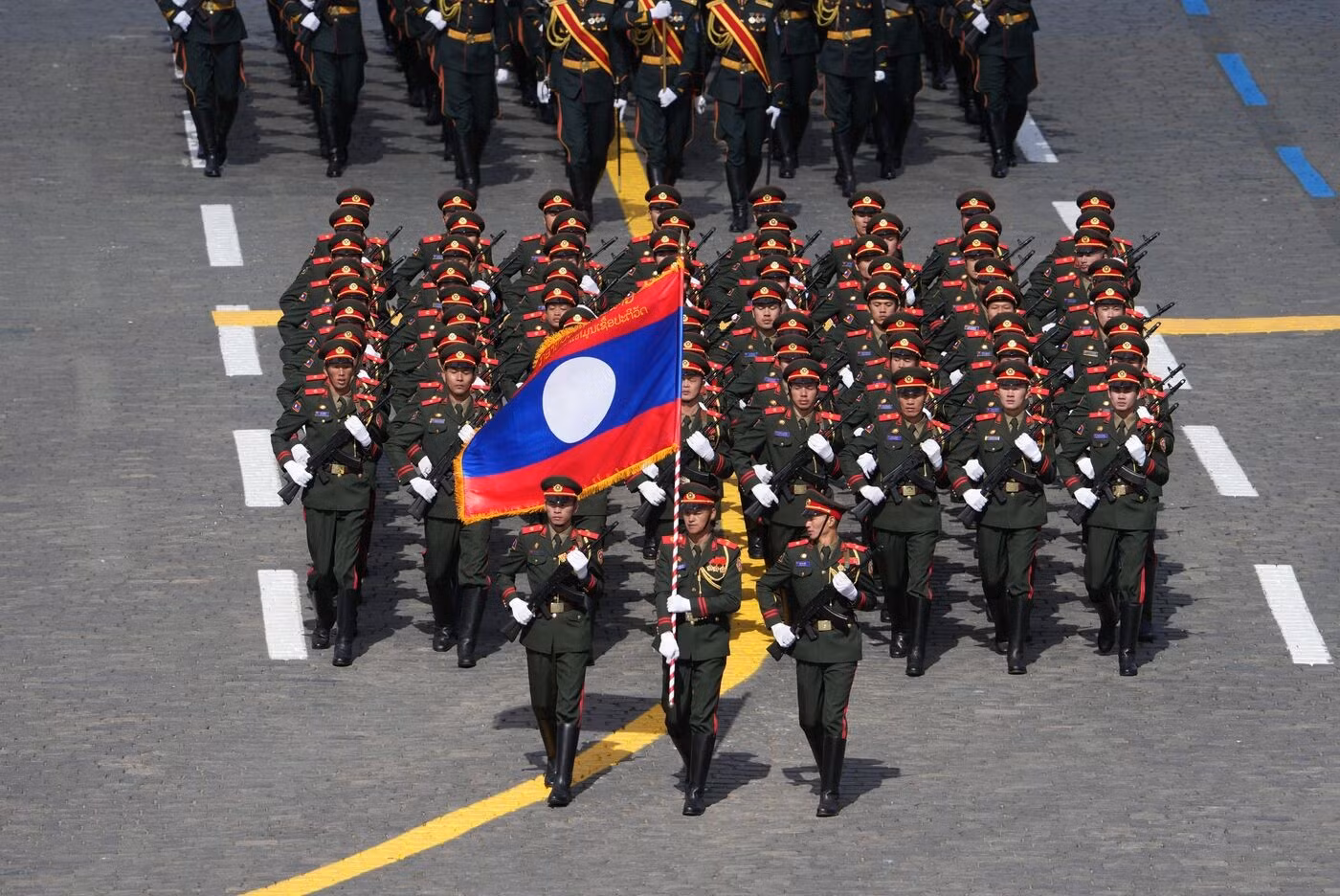 老挝军人方阵。