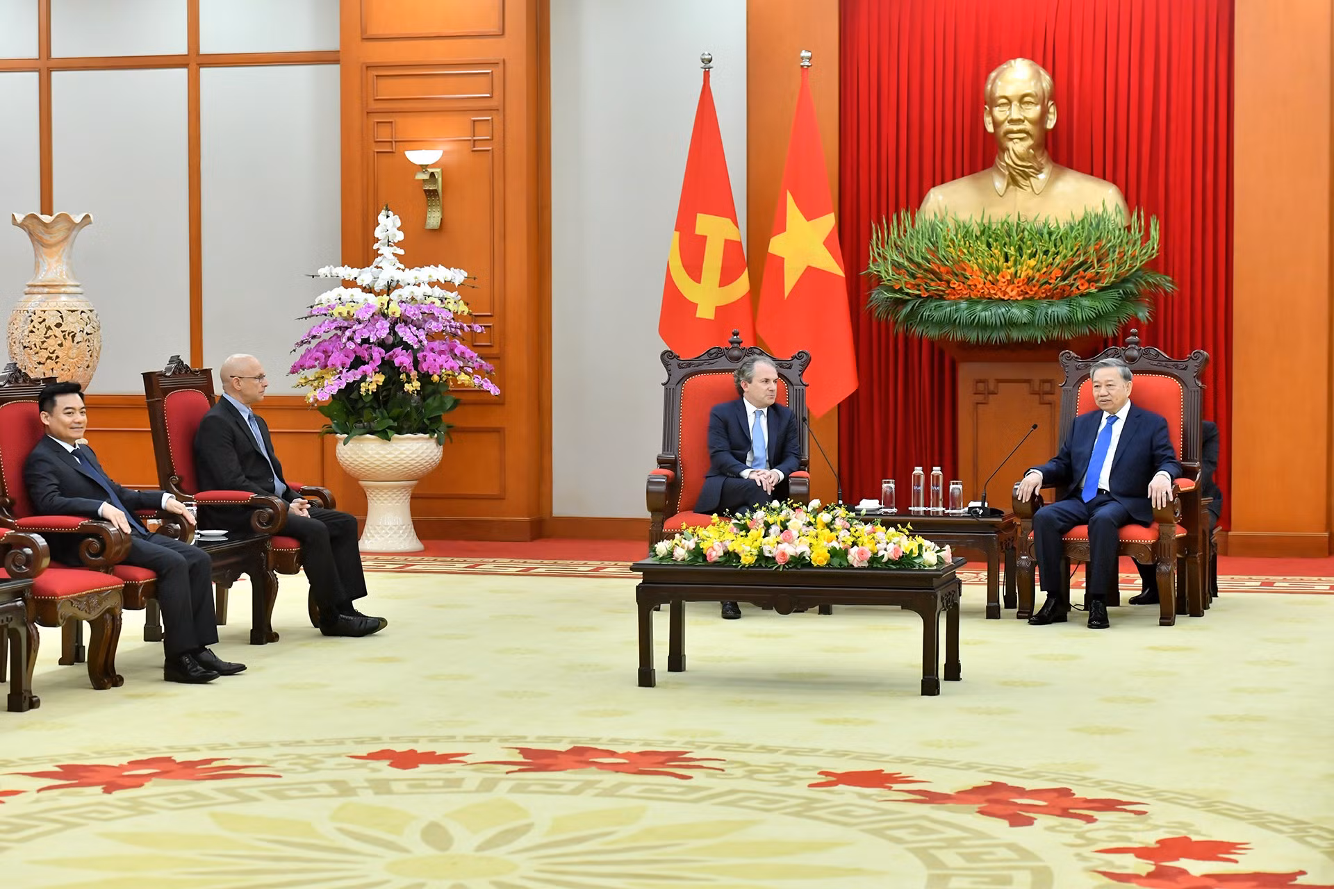 越共中央总书记苏林会见Rosen Partners集团执行经理丹尼尔·罗森。