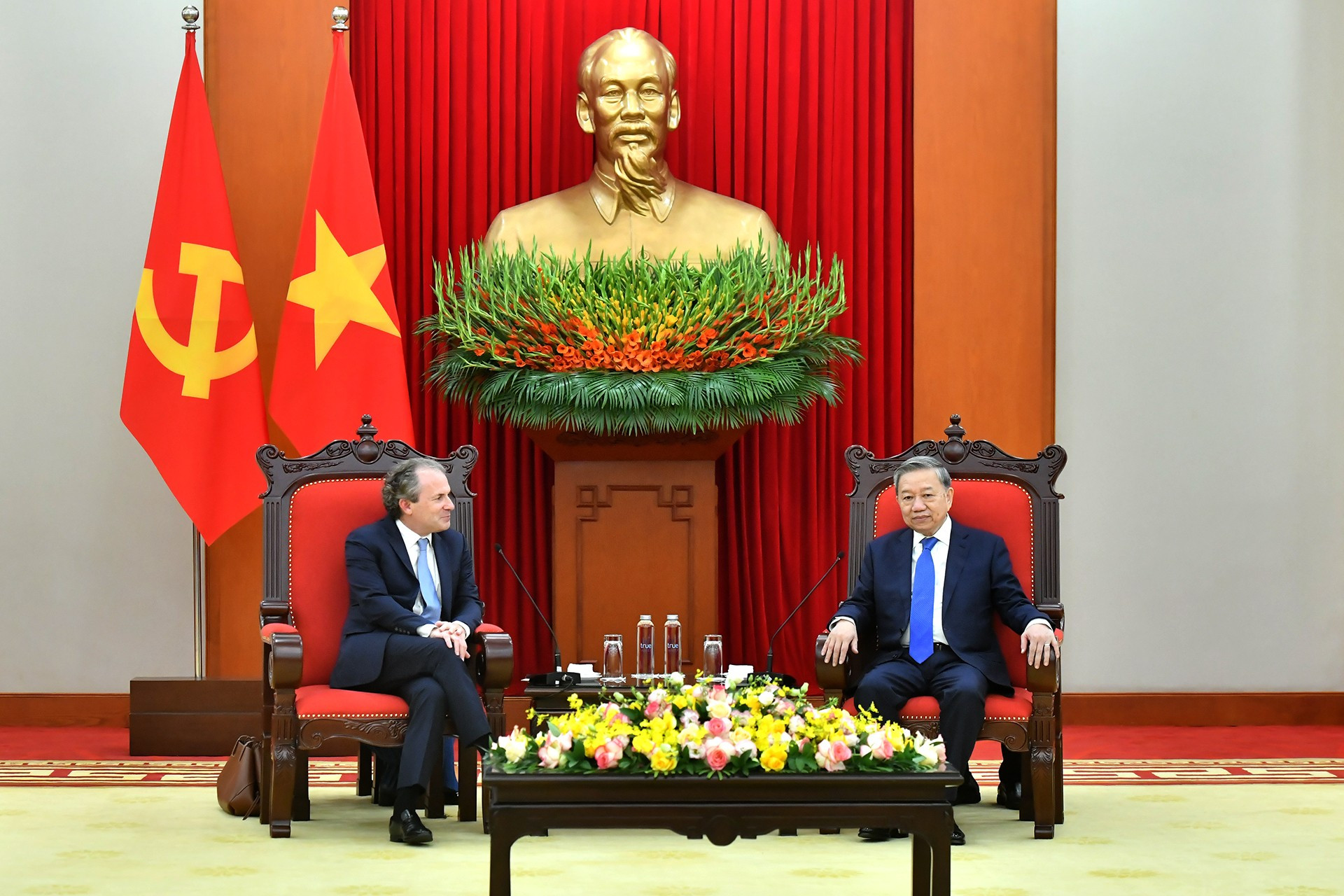 越共中央总书记苏林会见Rosen Partners集团执行经理丹尼尔·罗森。