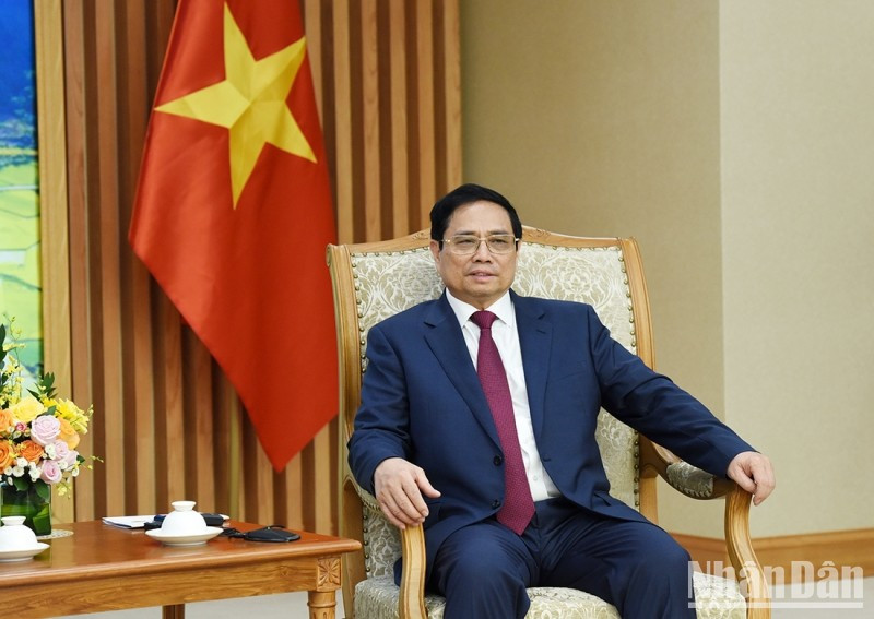 范明正总理表示，作为世贸组织负责任的成员，越南主张在世贸组织合作框架内发挥积极主动的作用，努力全面履行承诺，本着建设性的精神为解决世贸组织共同关心问题作出积极贡献。