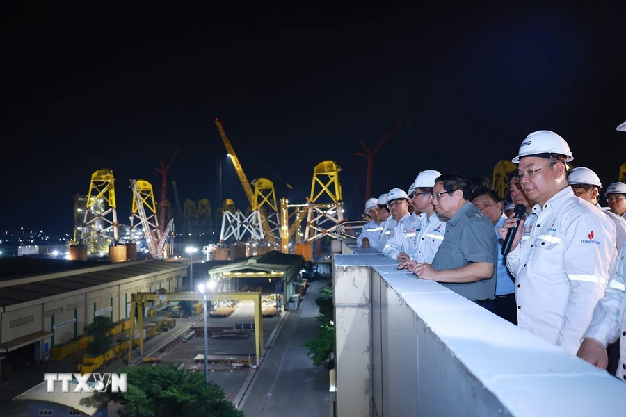 范明正总理视察了PTSC技术补给与能源产业中心。