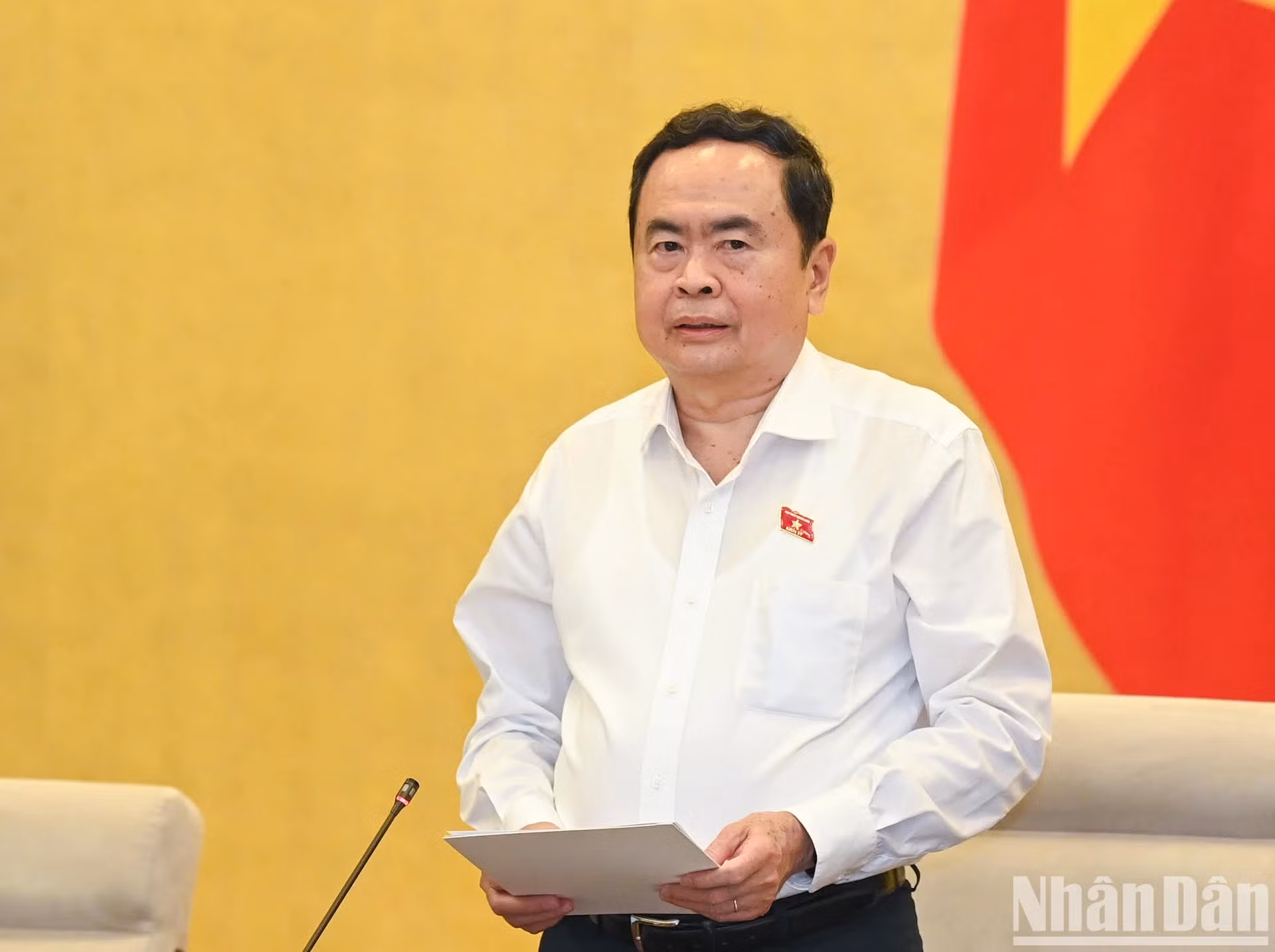 国会主席陈青敏致开幕词。