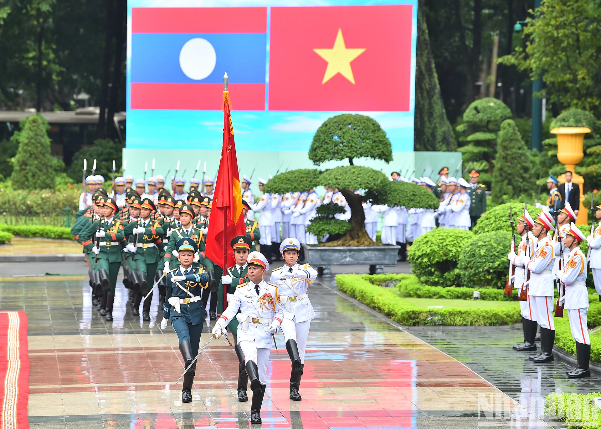 越南人民军仪仗队。 越南人民军仪仗队。