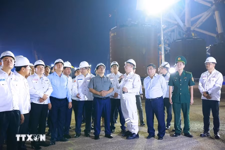 范明正总理视察了PTSC技术补给与能源产业中心。