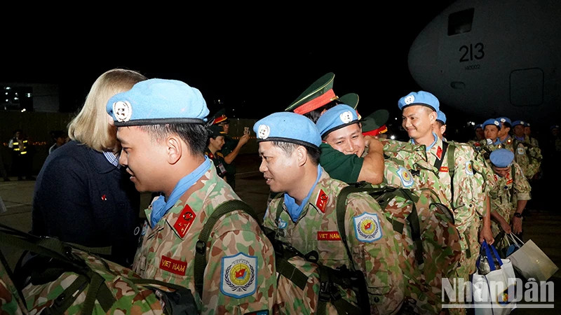 完成任务回国那天的喜悦。