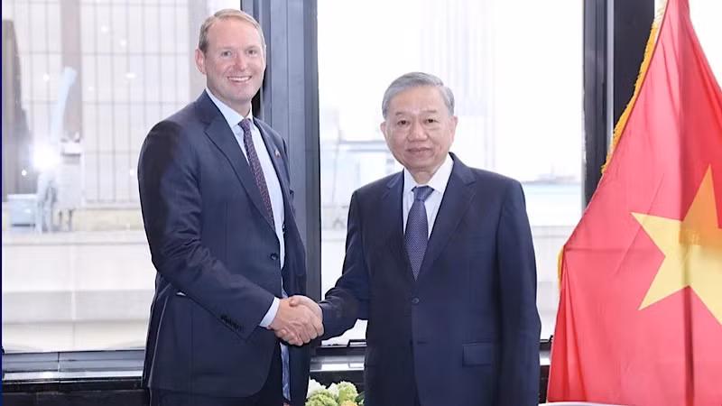 苏林总书记、国家主席会见美国太平洋能源集团创始人兼董事长内特·富兰克林（Nate Franklin）。