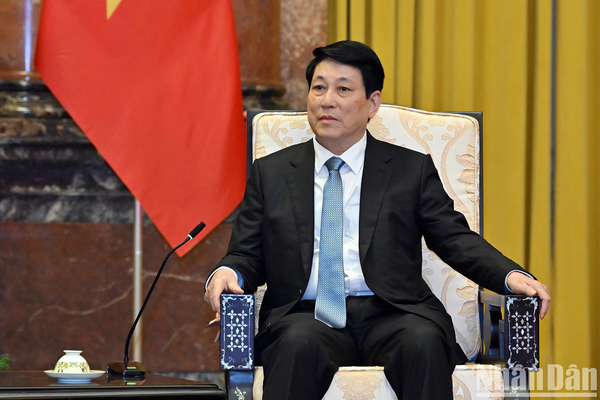 越南国家主席梁强发言。