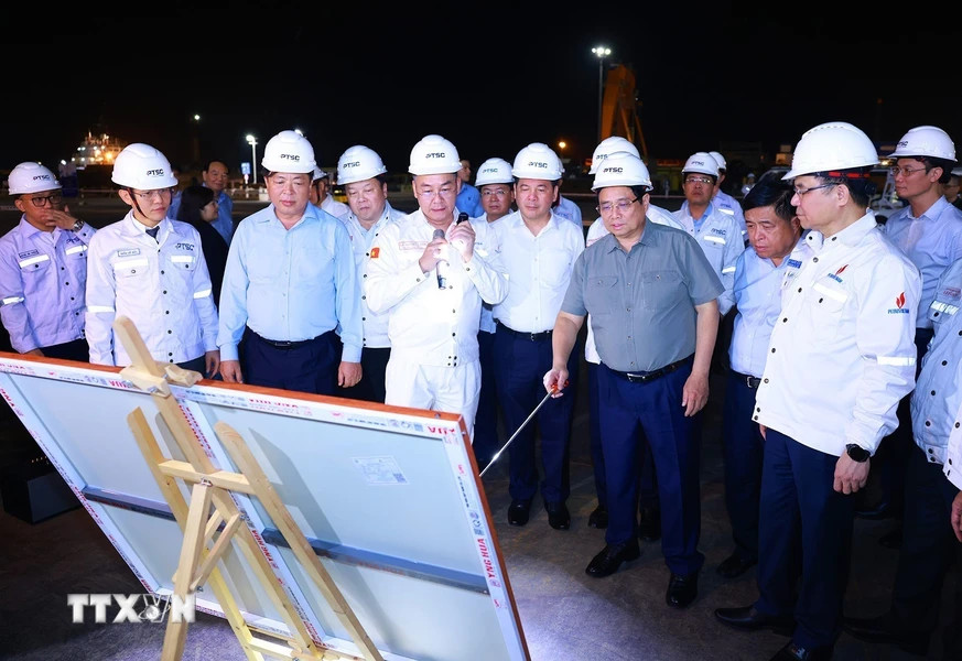 范明正总理视察了PTSC技术补给与能源产业中心。