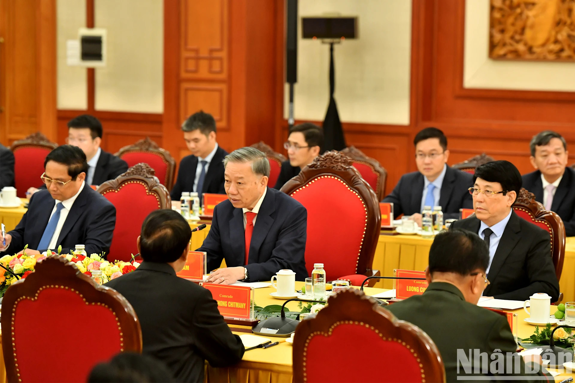 越共中央总书记、国家主席苏林在会晤中发表讲话。