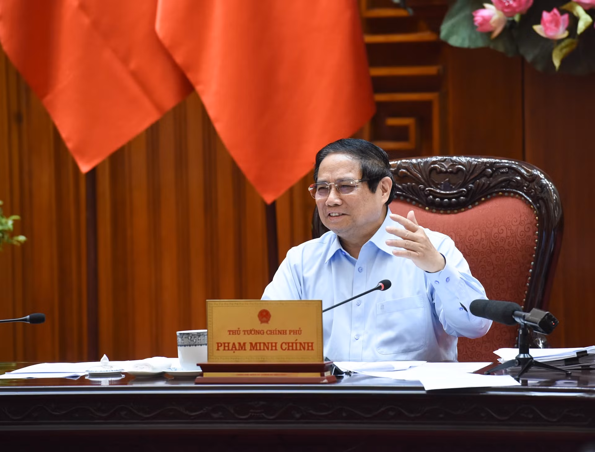 范明正总理在会上发表指导性讲话。