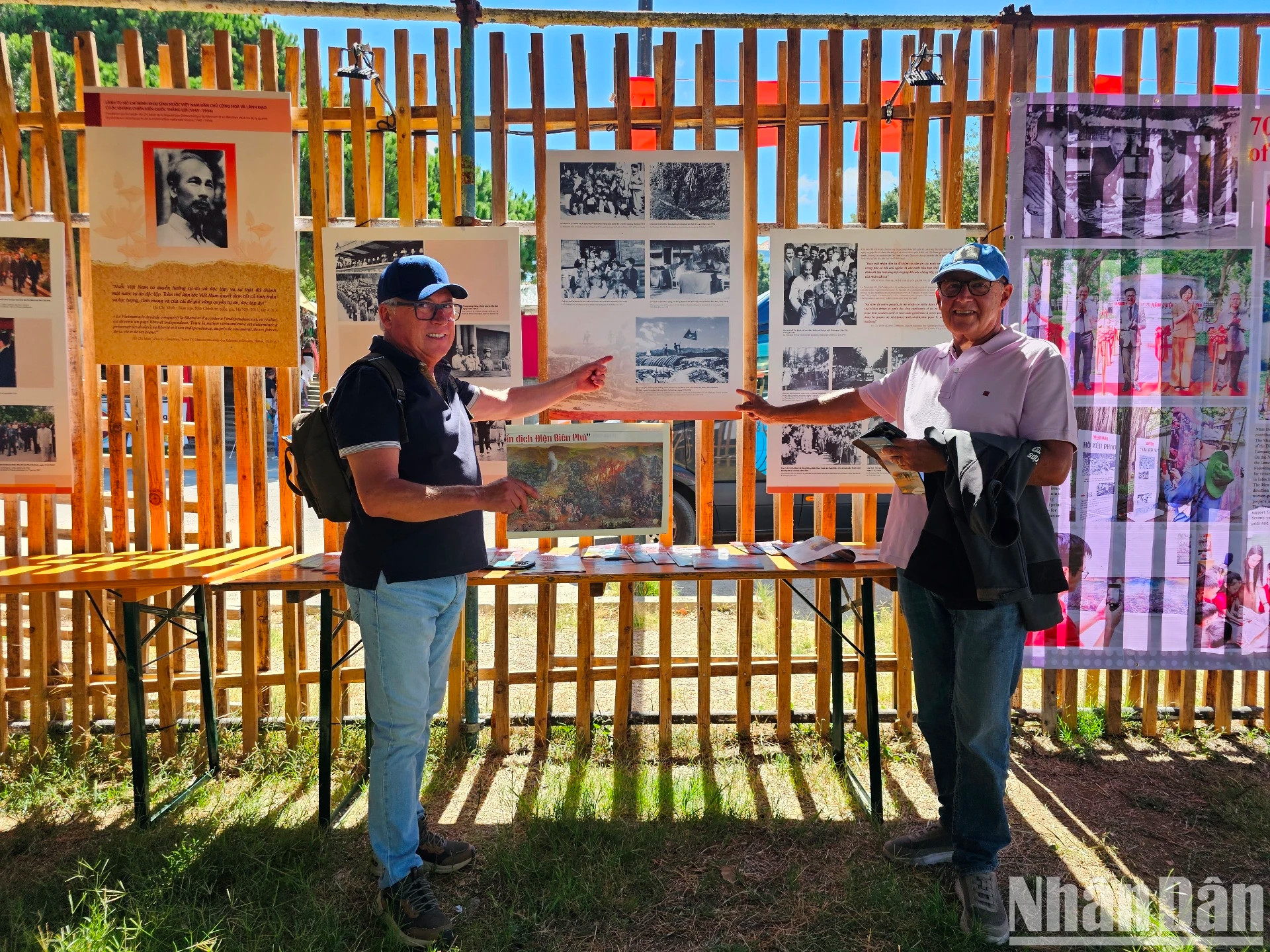 若昂·卡瓦略和埃米迪奥先生非常热爱越南。