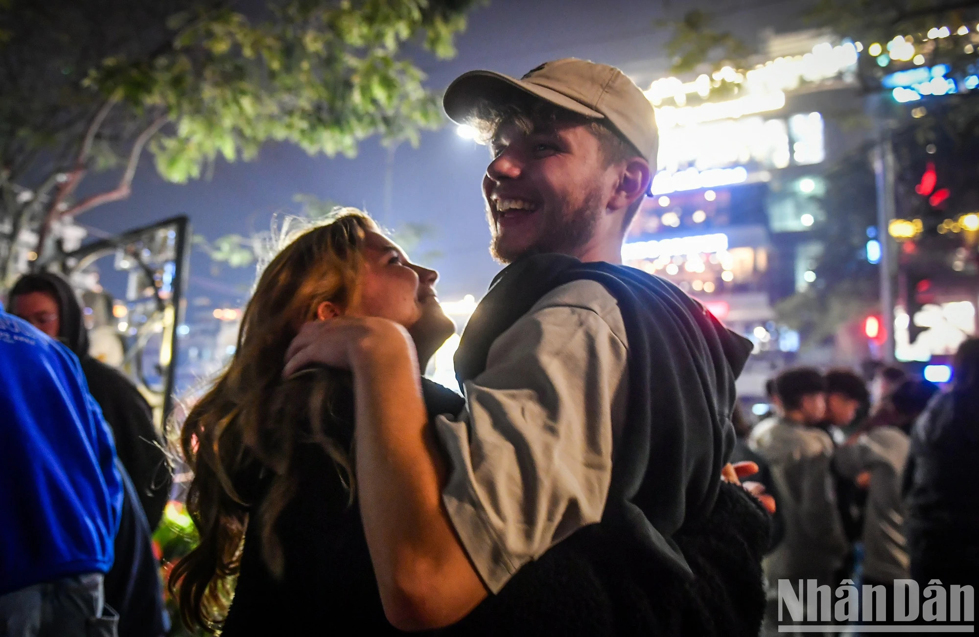 除夕夜的兴奋。 除夕夜的兴奋。