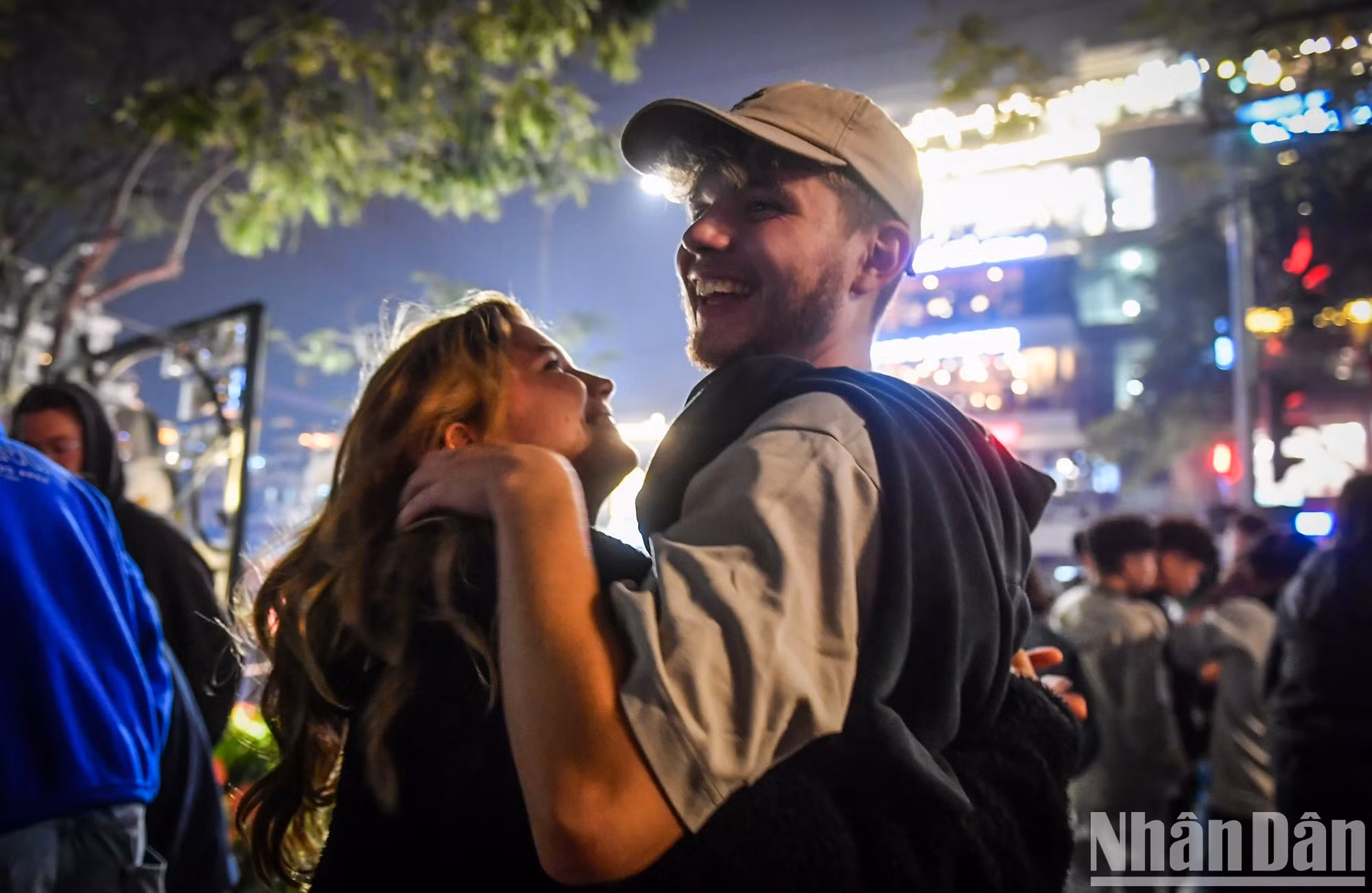 除夕夜的兴奋。