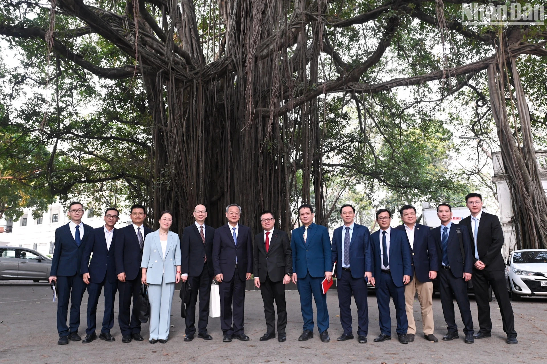 双方代表合影。 双方代表合影。