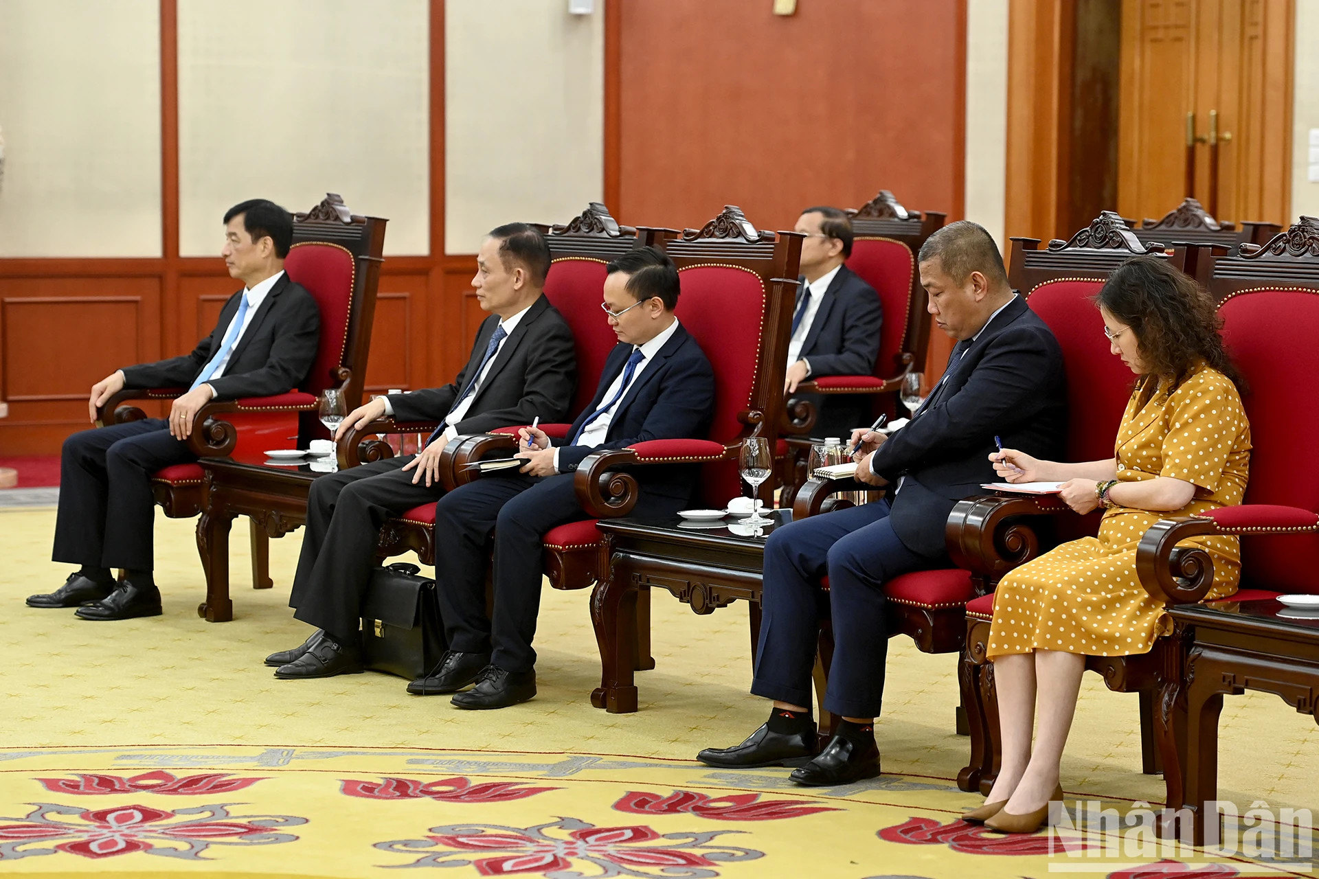 出席会见的各位代表。