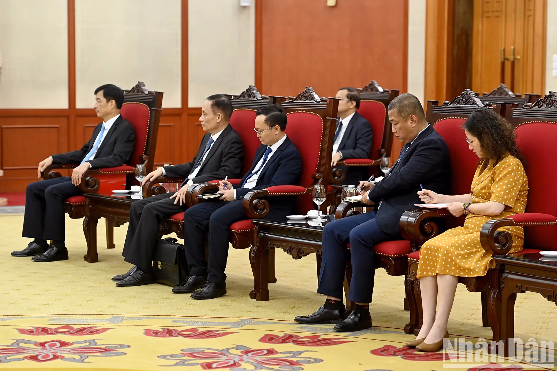 出席会见的各位代表。