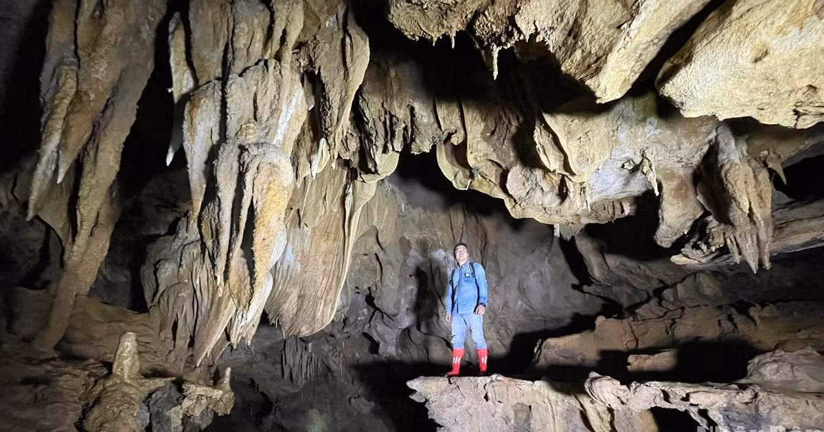 在广治山区发现迷人美丽的云仙洞