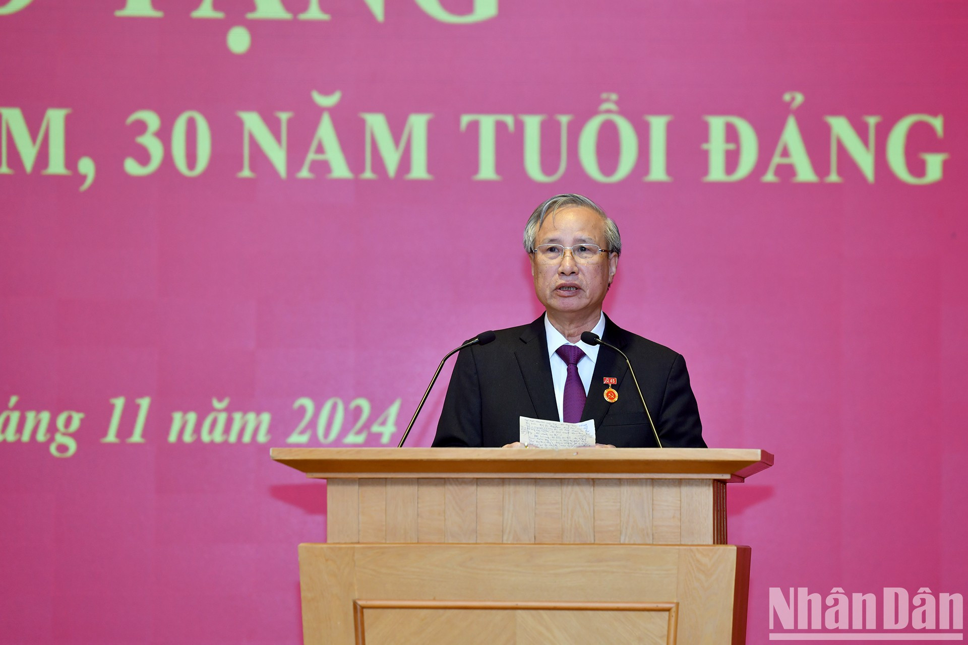 陈国旺同志发言。