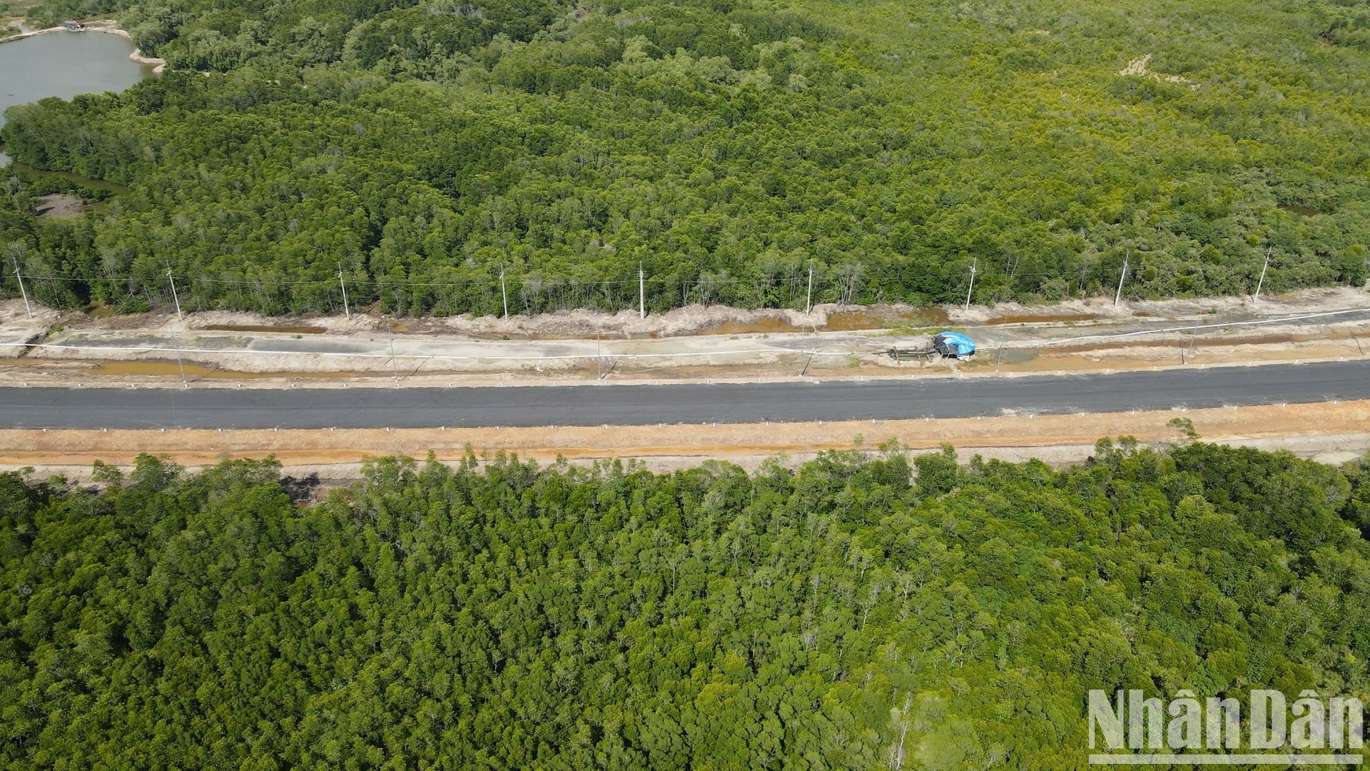 该道路于2022年开工建设,目前正在进行最后的施工阶段,以与福安港同步投入使用。 该道路于2022年开工建设,目前正在进行最后的施工阶段,以与福安港同步投入使用。