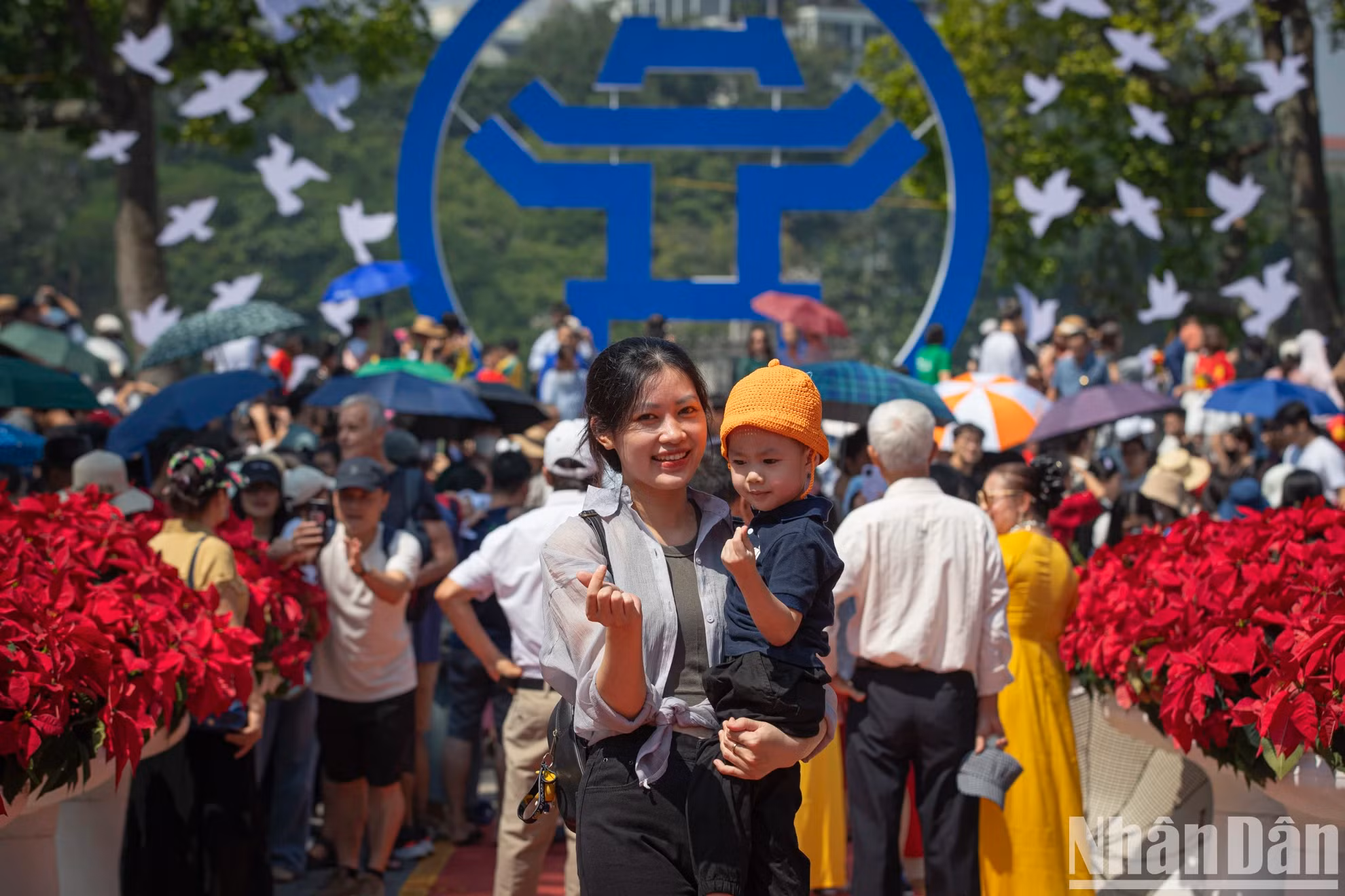 据还剑湖和河内老城区管理委员会透露，值此之际，河内老城区遗址将举办展览、艺术表演、实地考察等多项活动和项目。