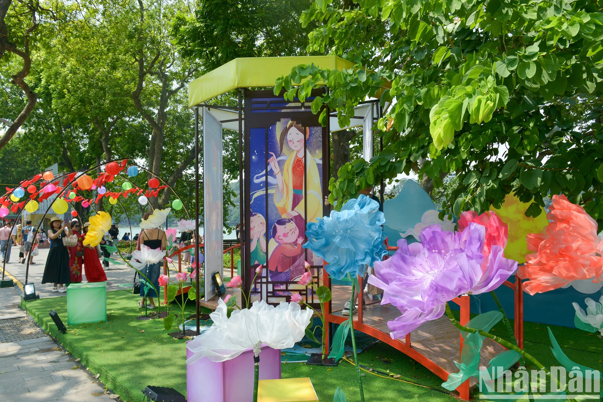 中秋节空间。 中秋节空间。