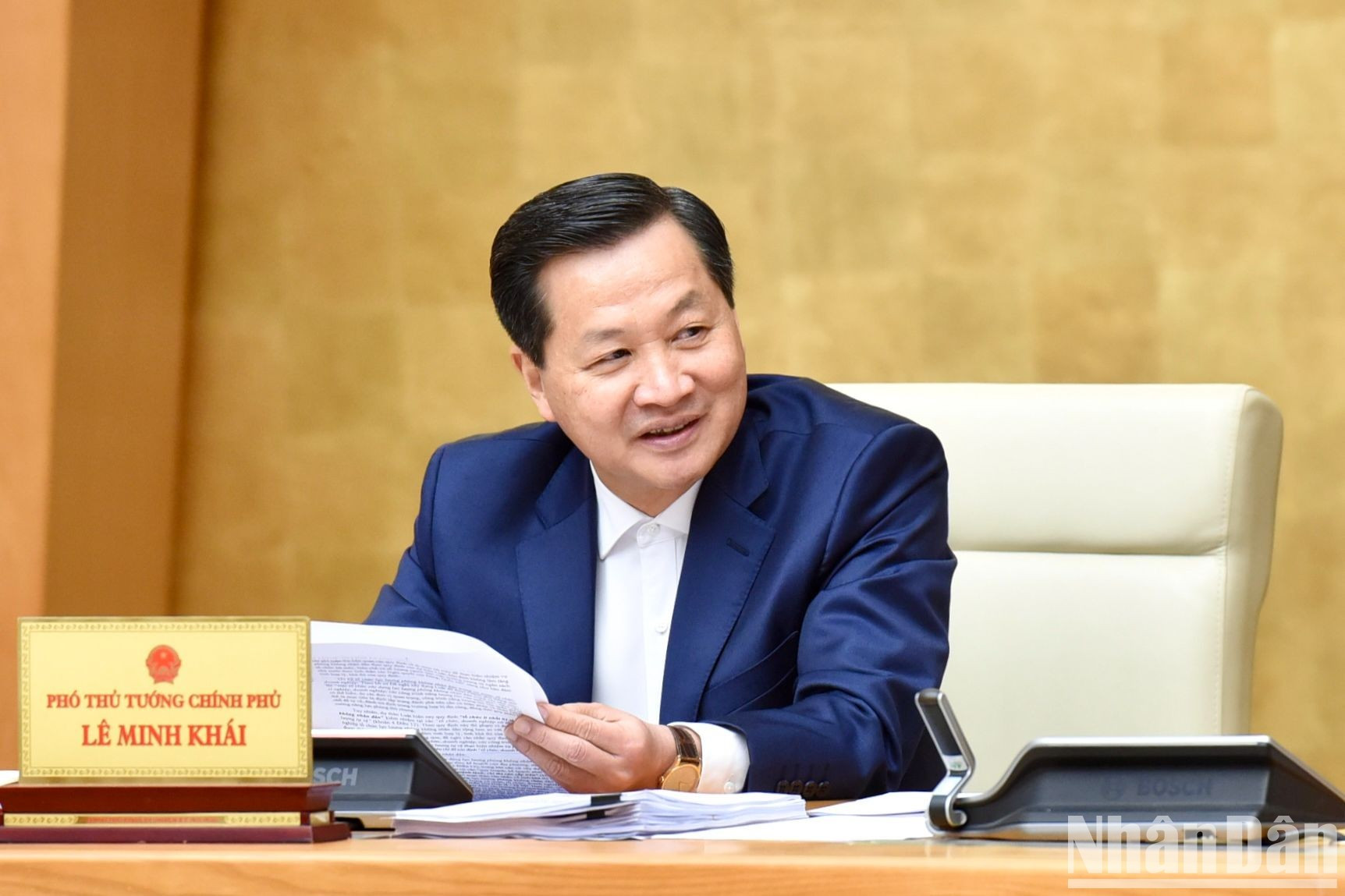 越南政府副总理黎明慨在会上发表讲话。