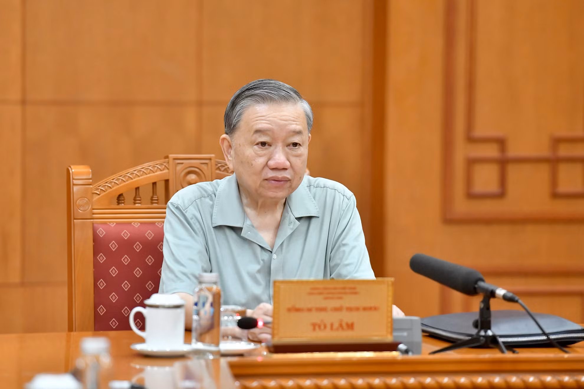 苏林总书记、国家主席在会上发表讲话。