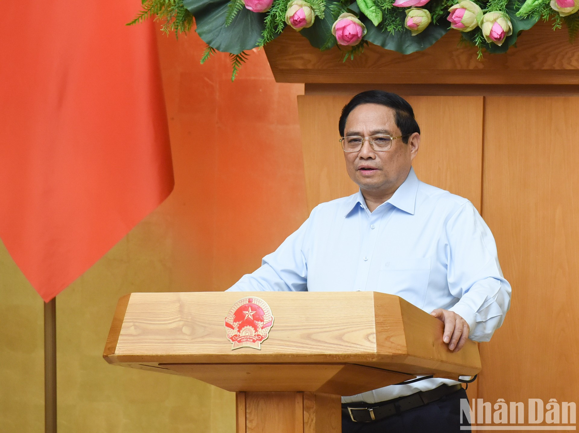 范明正总理在8月份政府例行会议上发表指导性讲话。 范明正总理在8月份政府例行会议上发表指导性讲话。