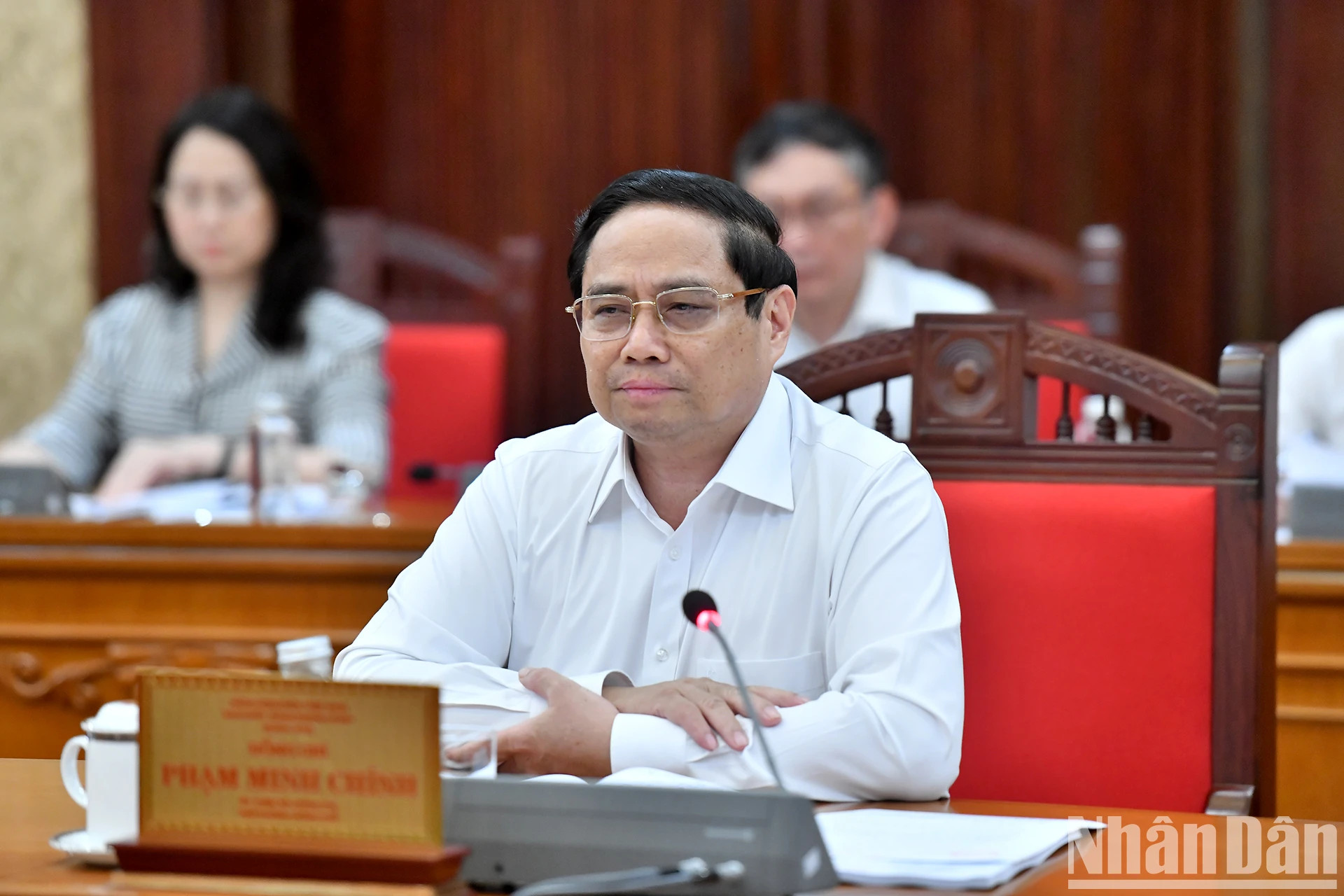 范明正总理在会上发表讲话。 范明正总理在会上发表讲话。