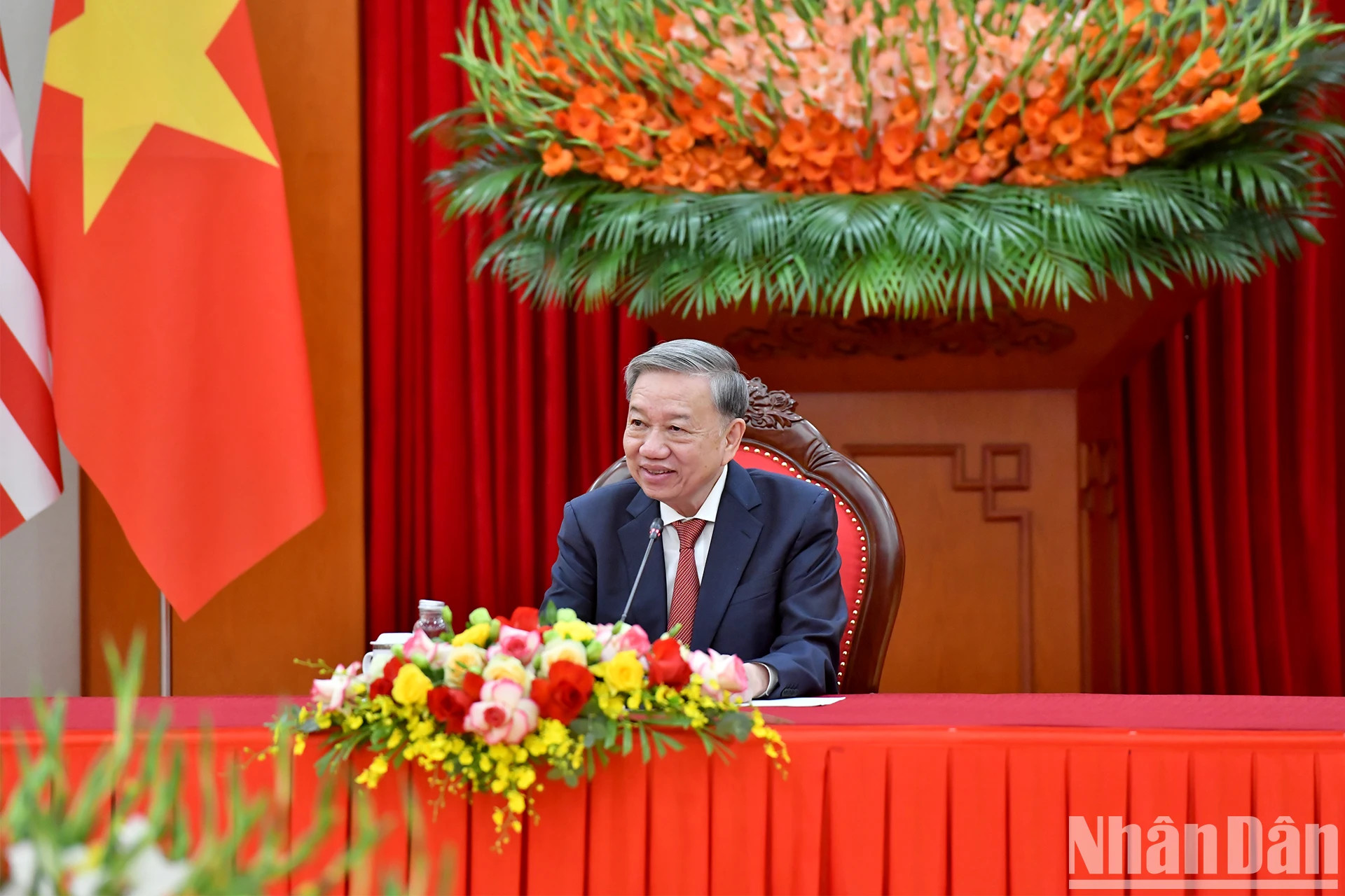 越共中央总书记苏林与美国新任总统特朗普通电话。