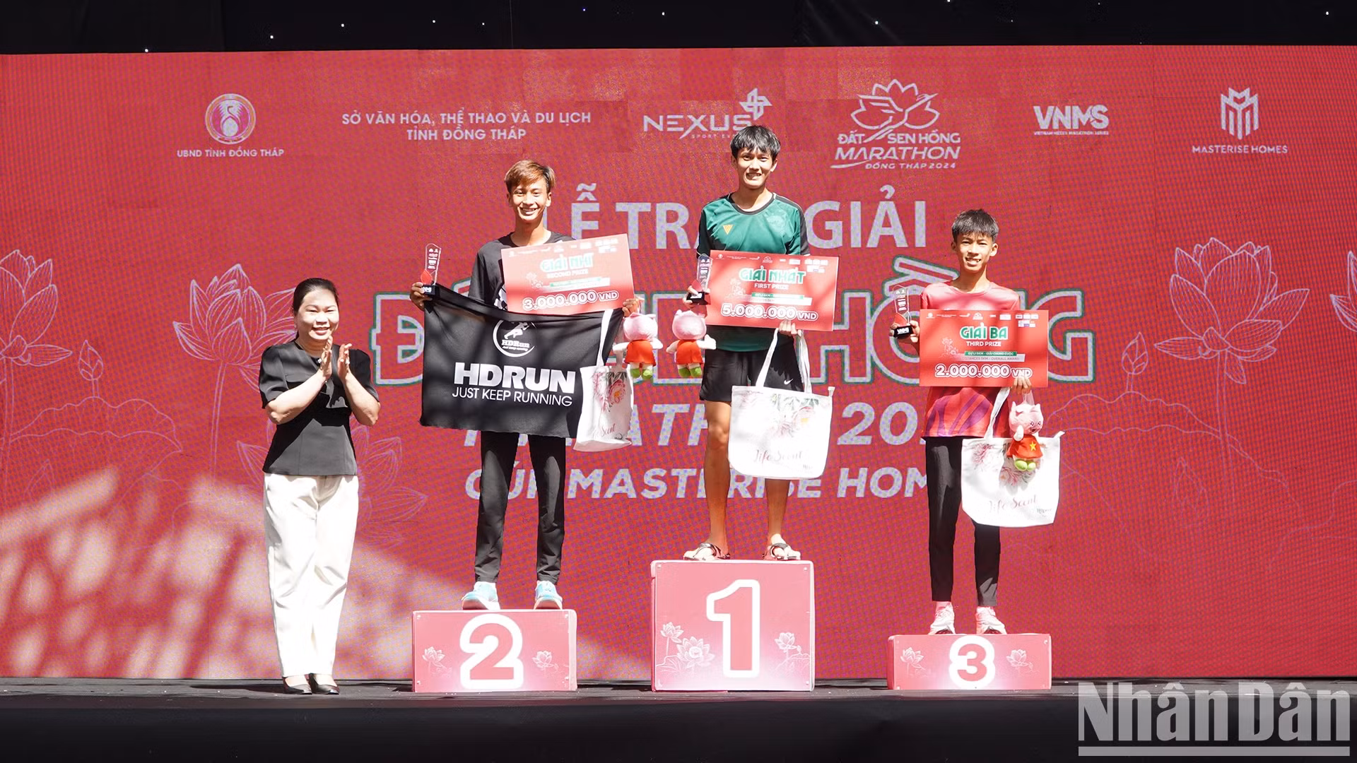 各项赛程得奖运动员颁奖仪式。