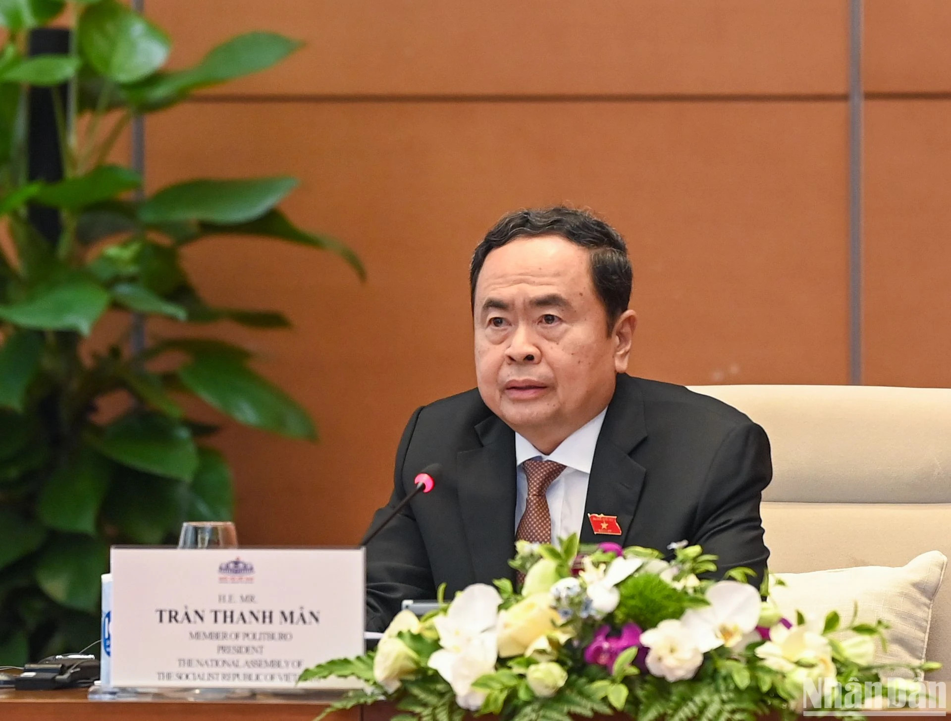 国会主席陈青敏发表欢迎辞。 国会主席陈青敏发表欢迎辞。