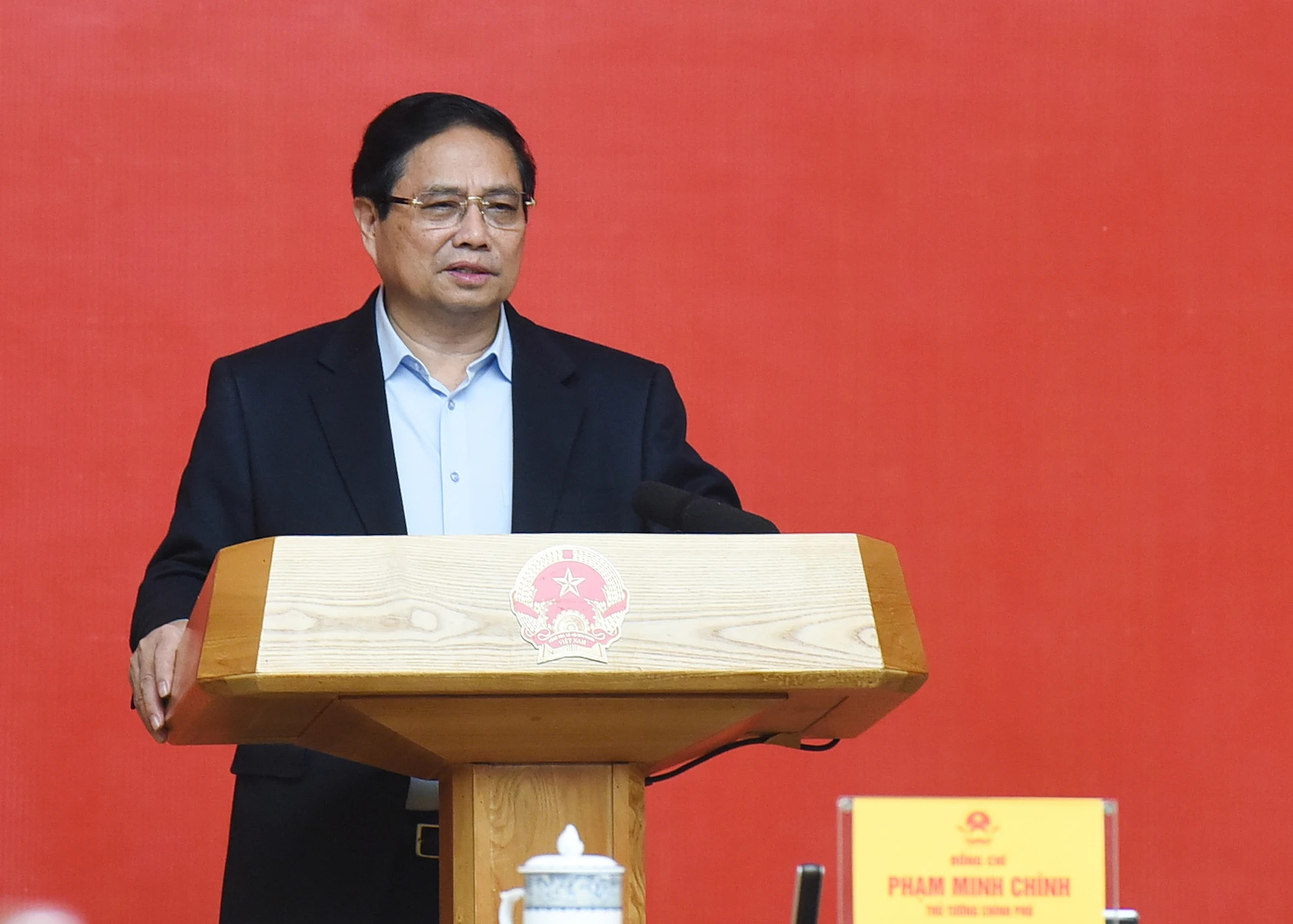 越南政府总理范明正主持越共第十四届全国代表大会经济社会小组会议【组图】 ảnh 1