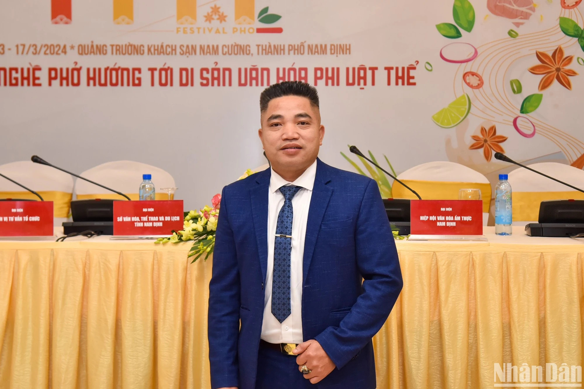 瞿如堆先生。 瞿如堆先生。