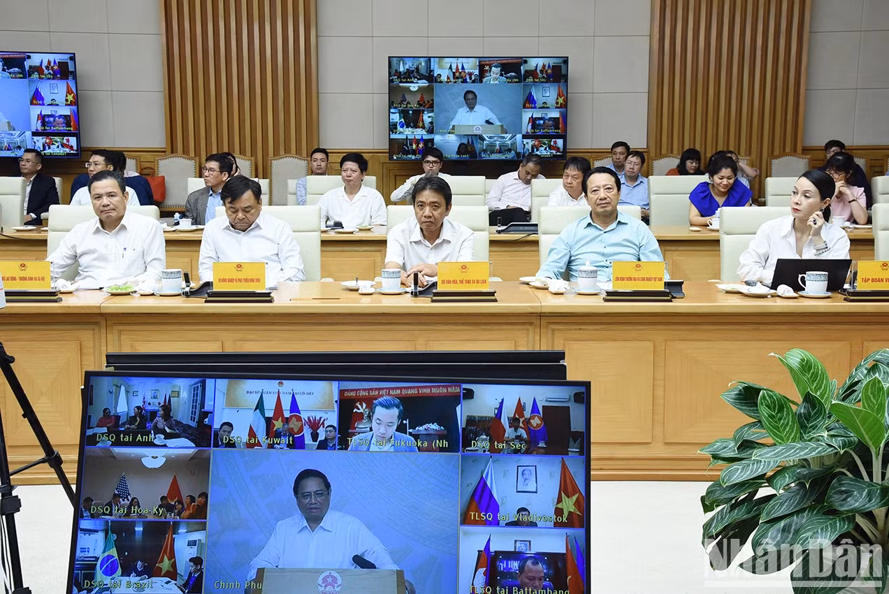 与会代表。 与会代表。