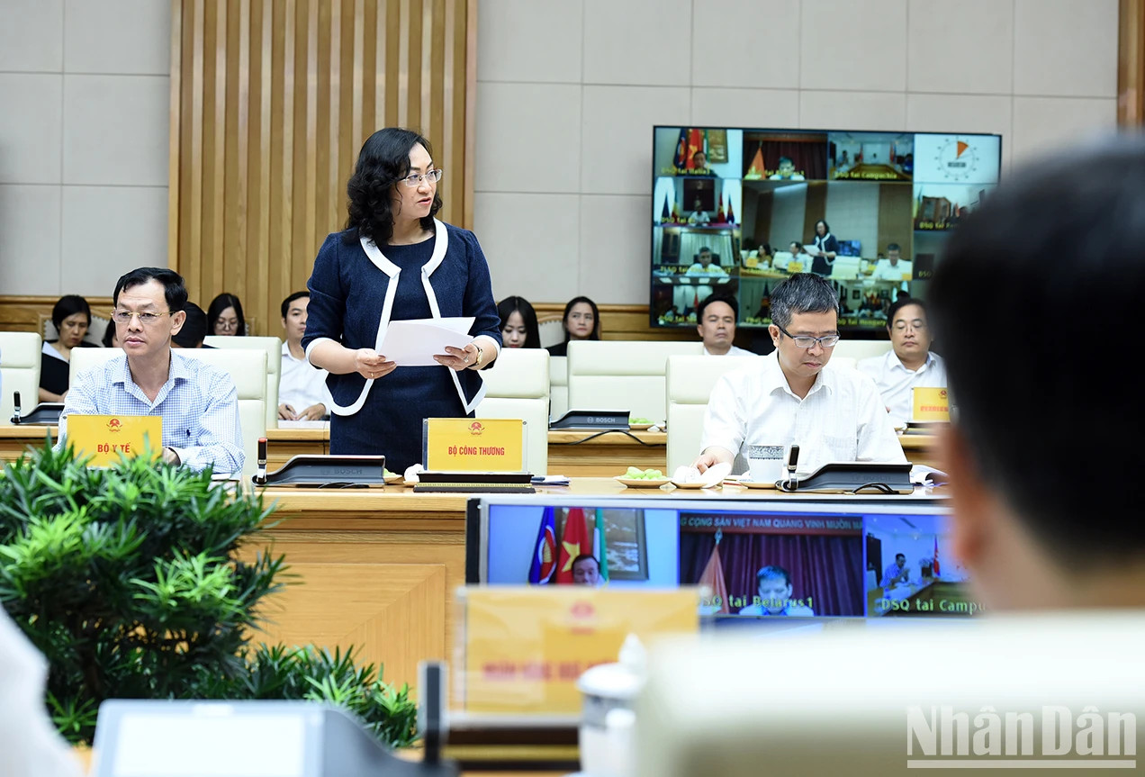 工贸部领导发表讲话。