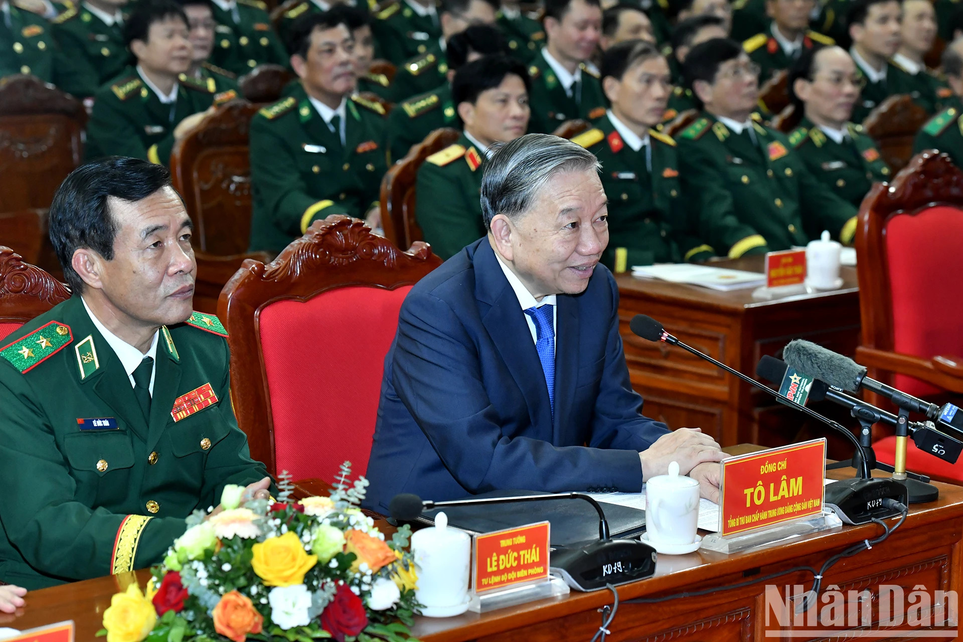 越共中央总书记苏林发表讲话。 越共中央总书记苏林发表讲话。