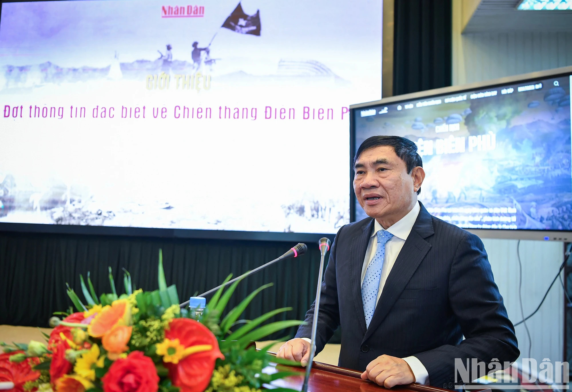 奠边省委书记陈国强发表讲话。 奠边省委书记陈国强发表讲话。