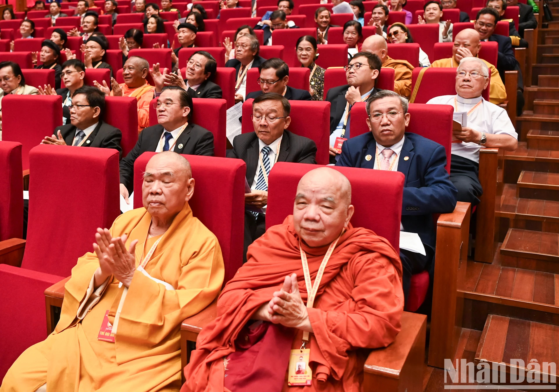 与会代表。 与会代表。