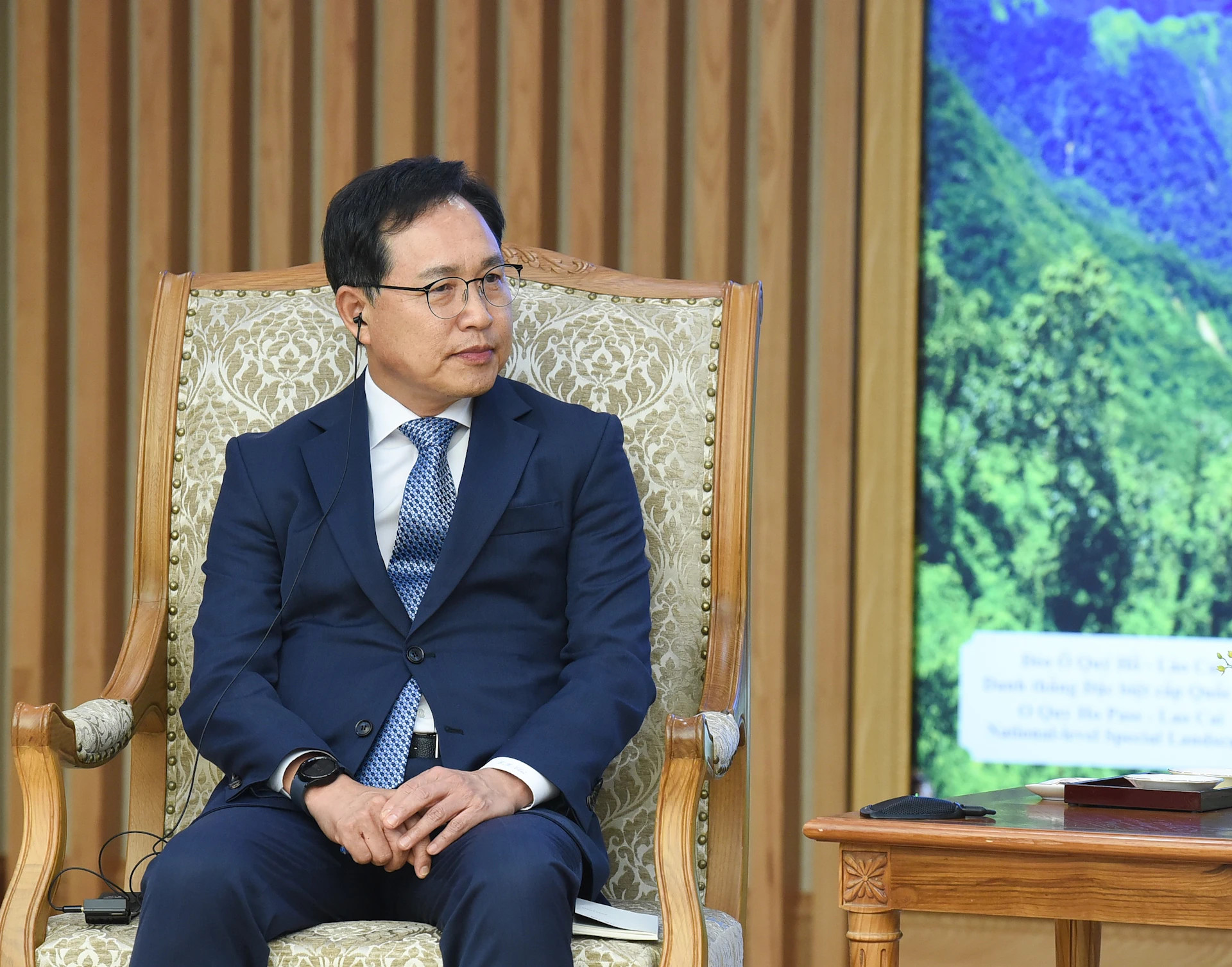 三星（越南）公司总经理崔周浩发表讲话。