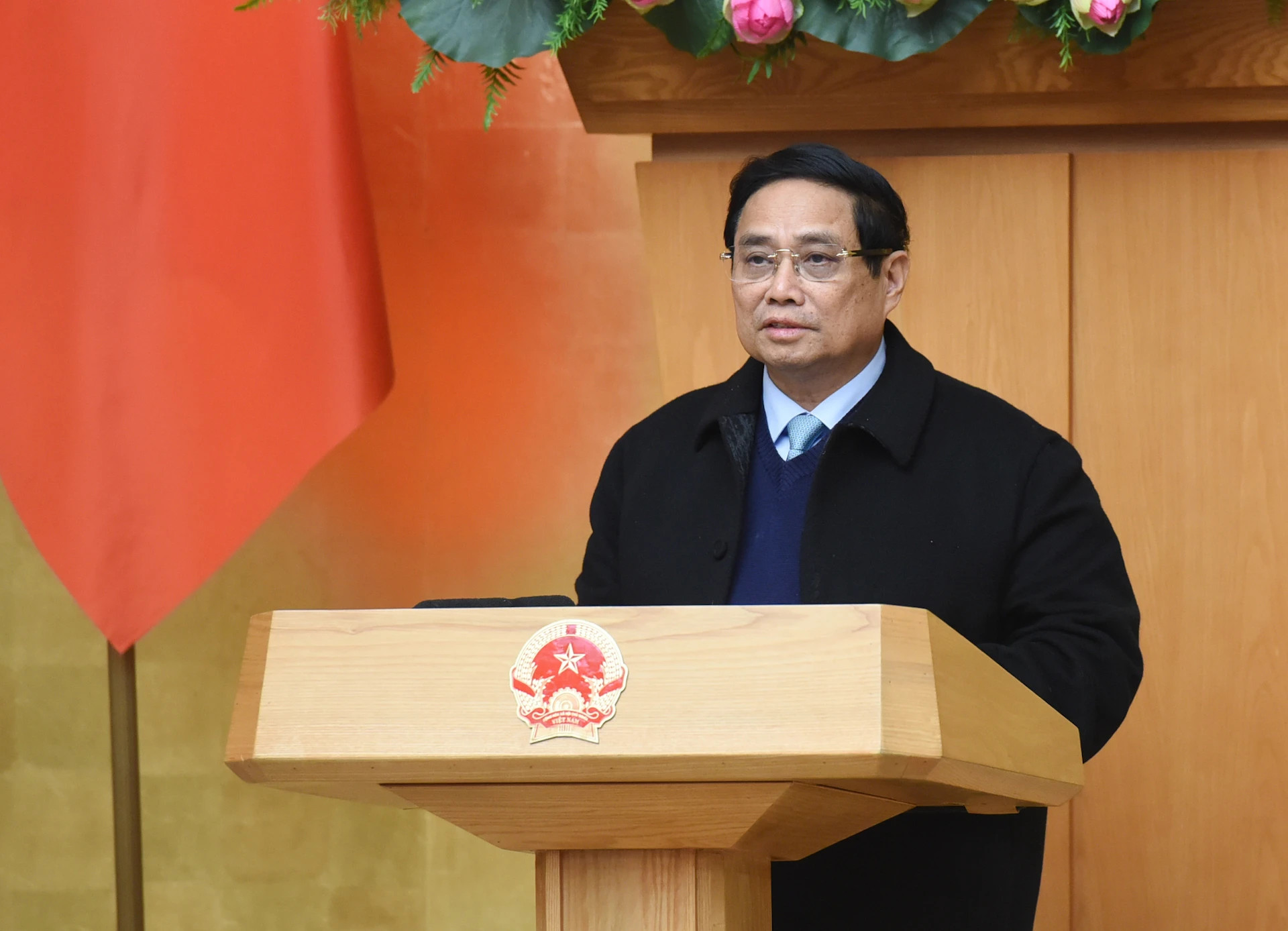 范明正总理发表讲话。