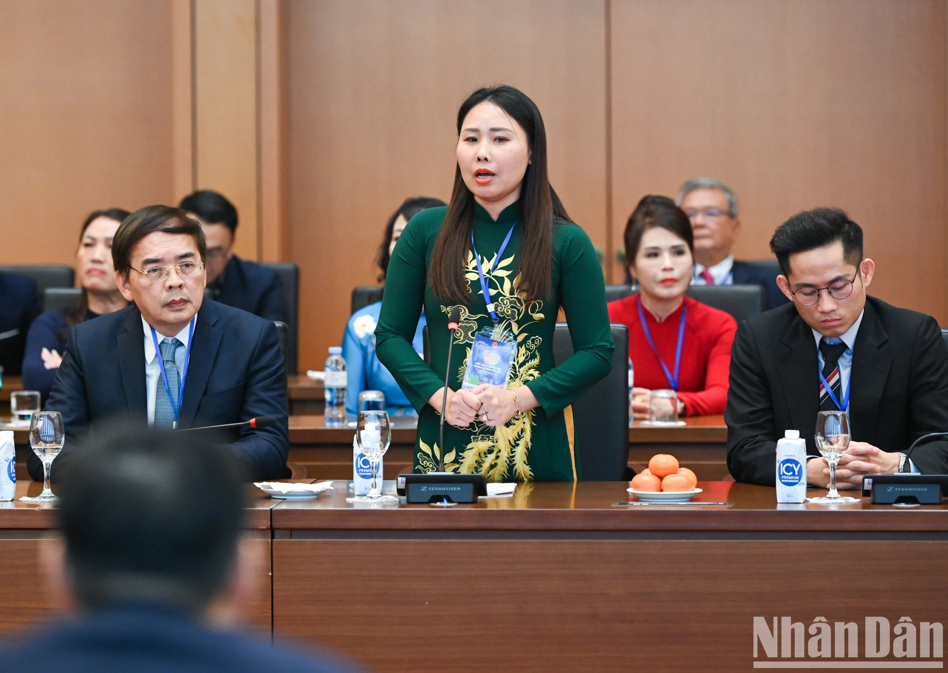 旅居日本越南人社团代表发表讲话。 旅居日本越南人社团代表发表讲话。