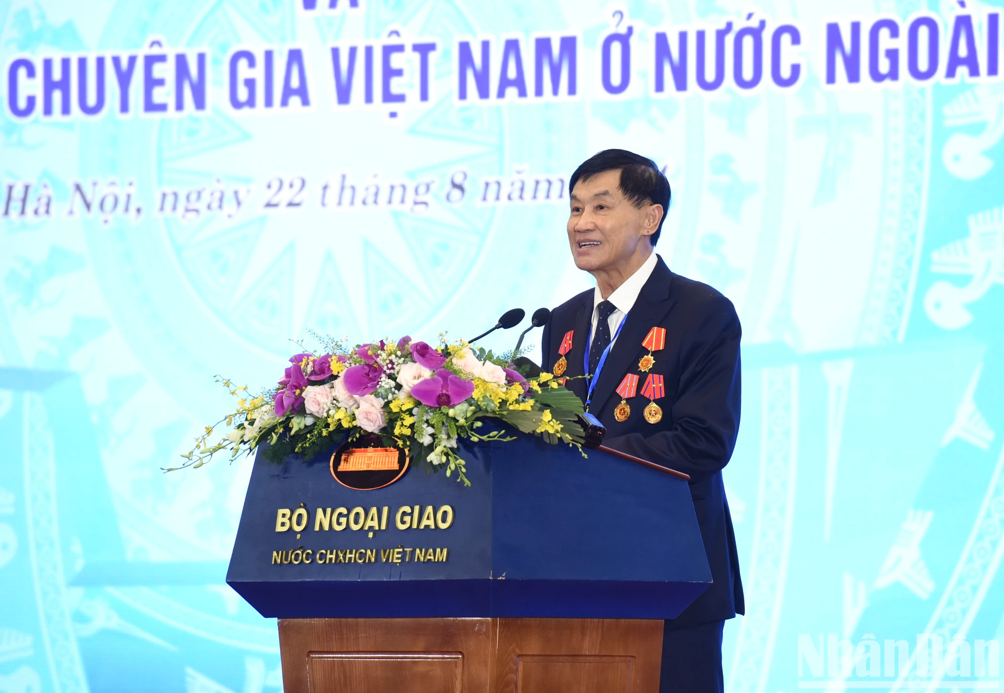 太平洋联集团董事长Jonathan幸阮发表讲话。