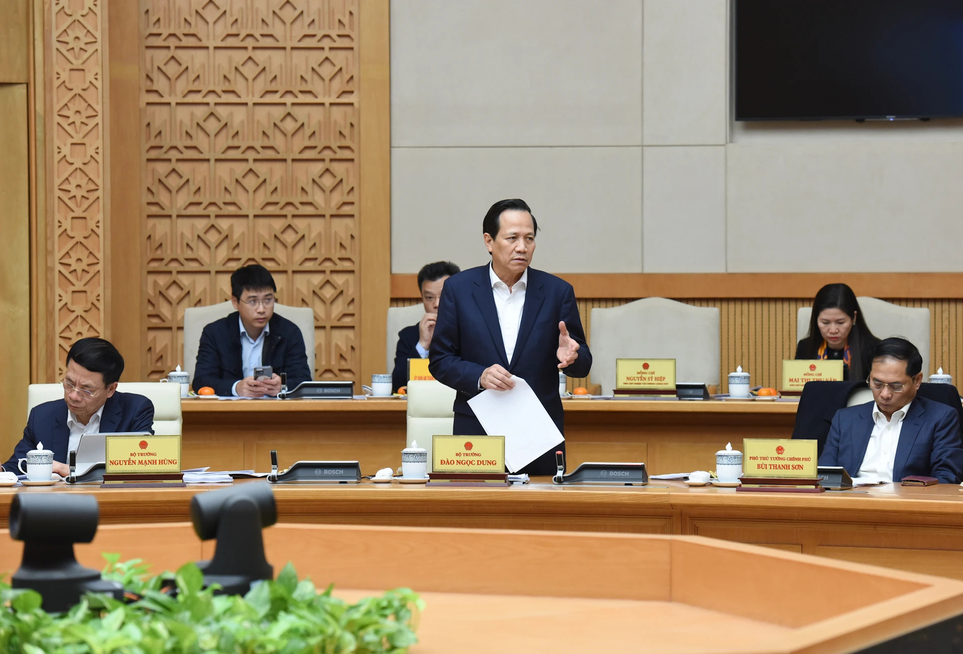 越南劳动、荣军与社会部部长陶玉蓉发表讲话。