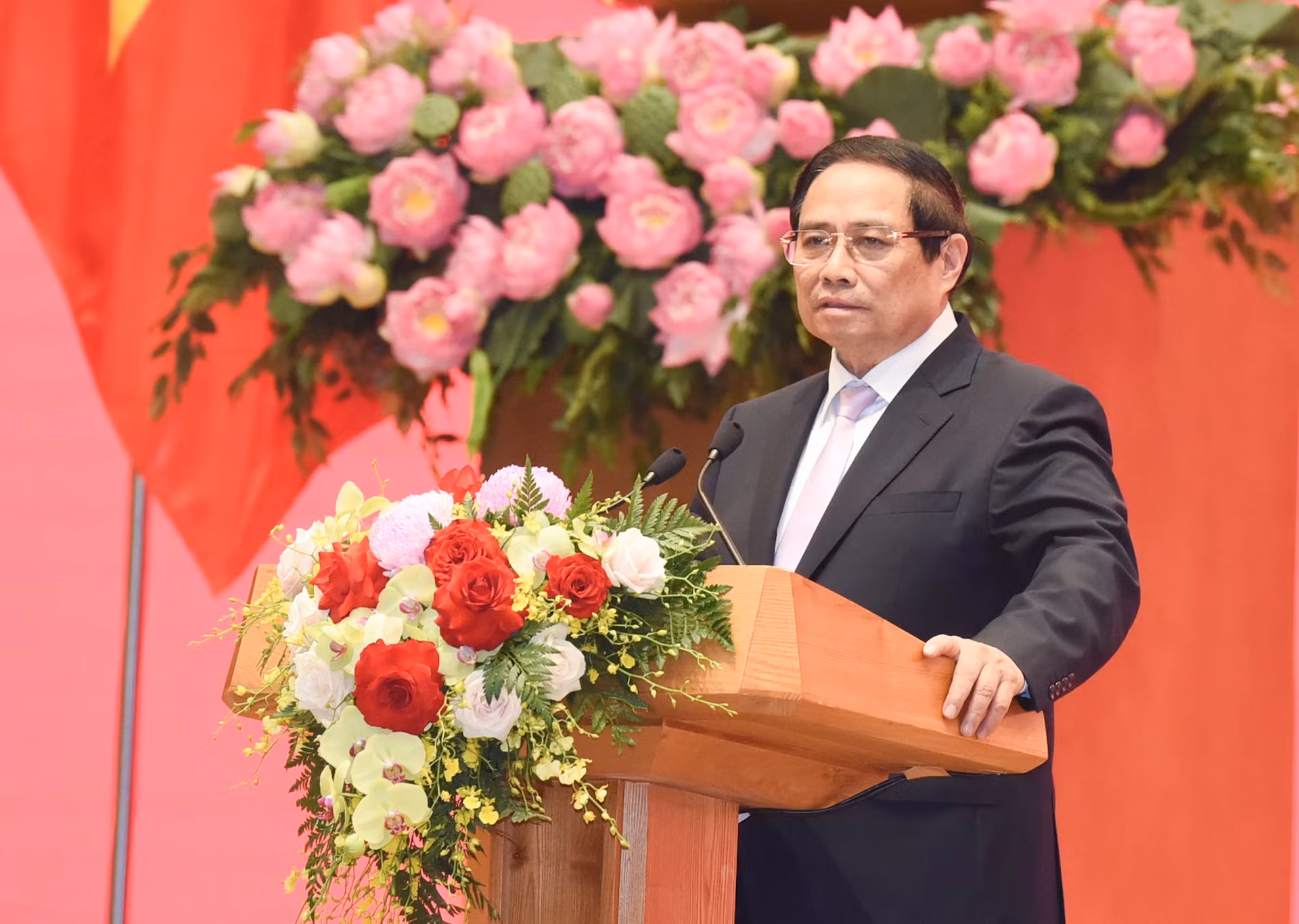 范明正总理鼓励、赞扬支援缅甸克服地震灾害的力量。