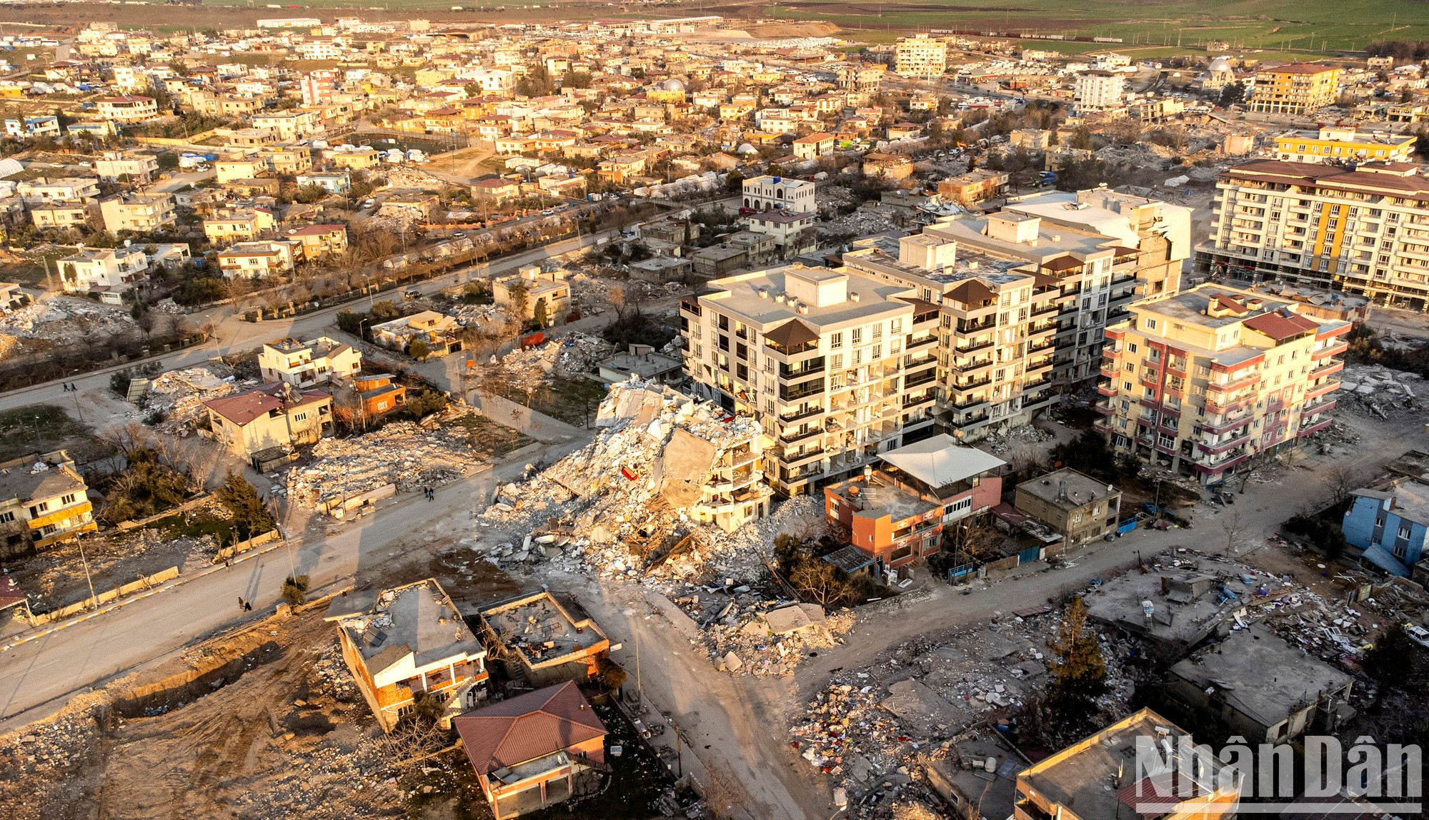 仍然屹立不倒的建筑物也不再适合居住。