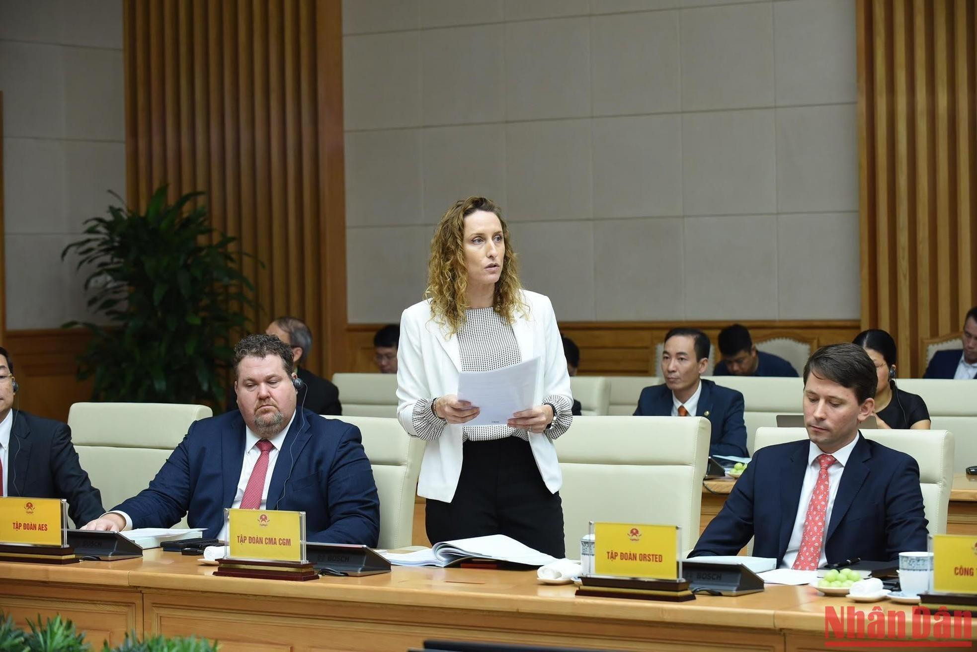 法国达飞轮船集团代表在会议上发言。