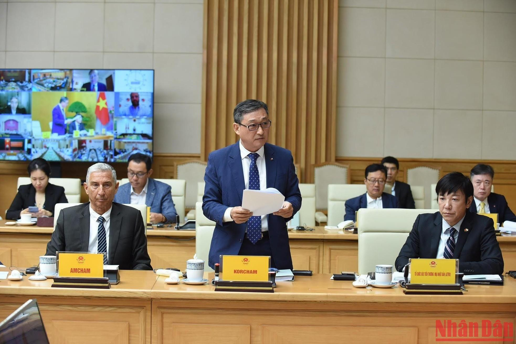 越南韩国商业协会（KORCHAM）代表发言。