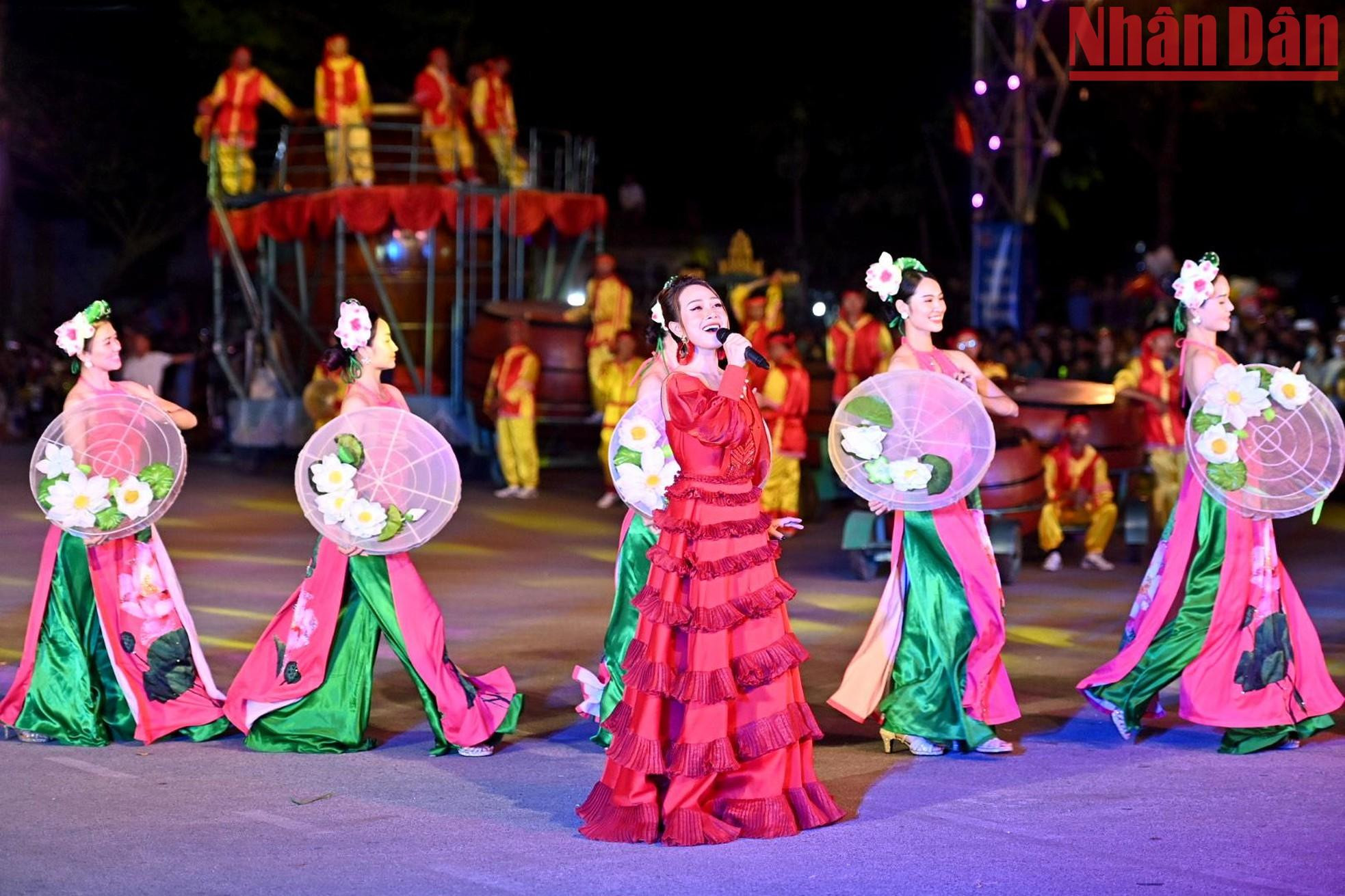 2022年宁平文化节之街头艺术节热闹非凡。 2022年宁平文化节之街头艺术节热闹非凡。