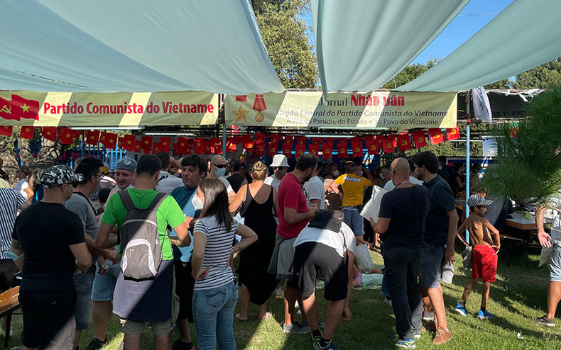 越南人民报社在《前进报》节留下深刻印象(组图) ảnh 12 越南人民报社在《前进报》节留下深刻印象(组图) ảnh 12